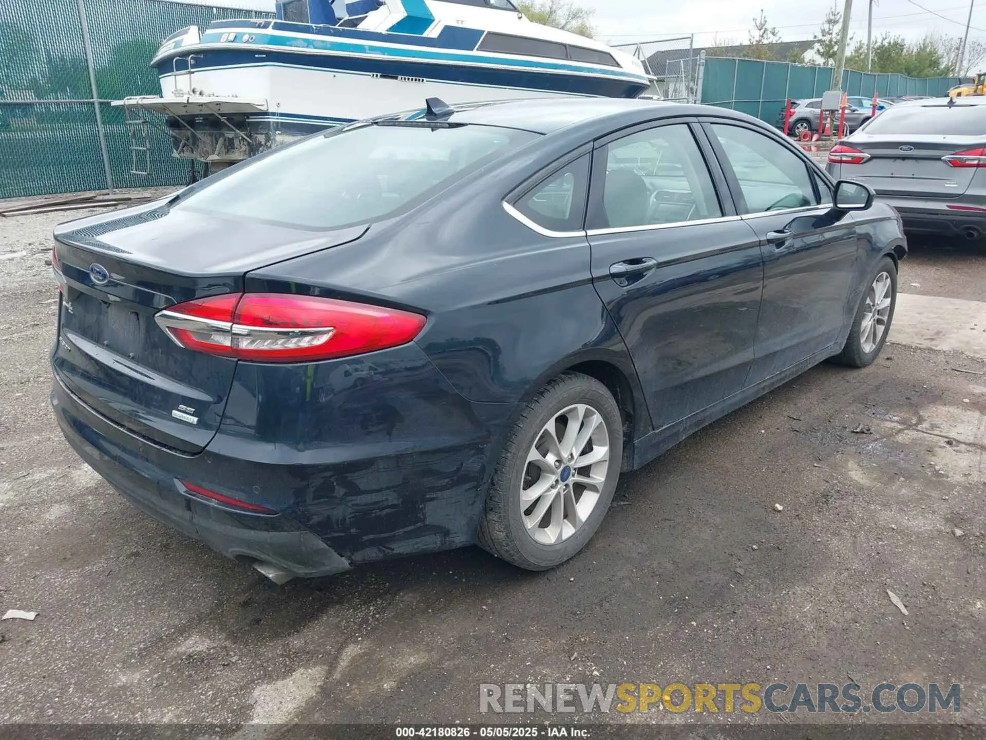 4 Photograph of a damaged car 3FA6P0HD7LR110180 FORD FUSION 2020