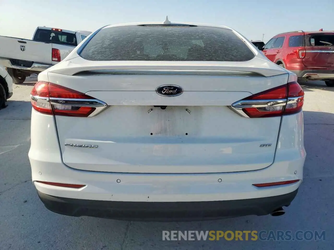 6 Photograph of a damaged car 3FA6P0HD7LR110969 FORD FUSION 2020