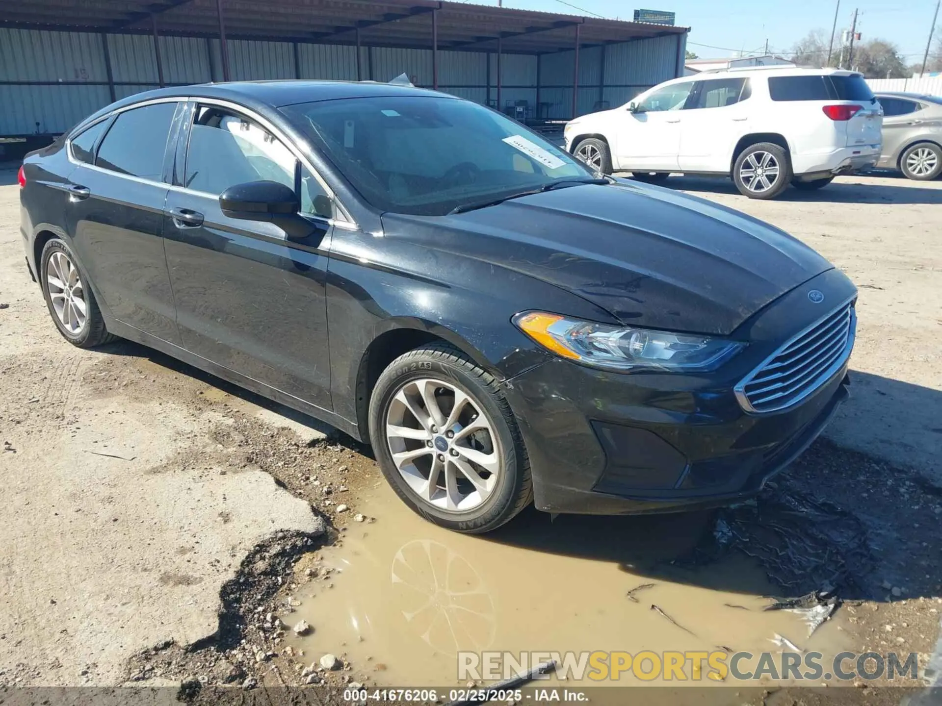 1 Photograph of a damaged car 3FA6P0HD7LR136178 FORD FUSION 2020