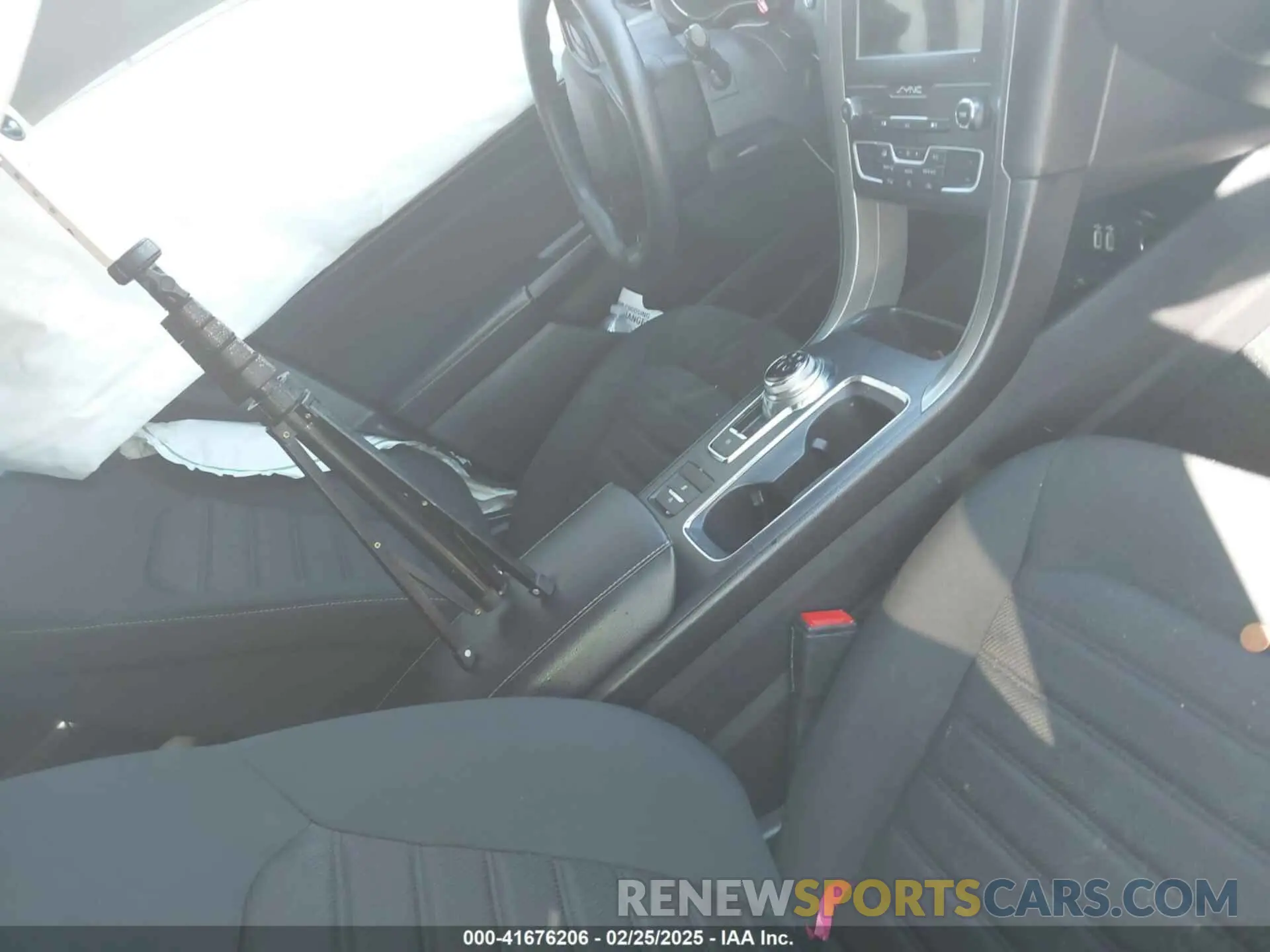 5 Photograph of a damaged car 3FA6P0HD7LR136178 FORD FUSION 2020