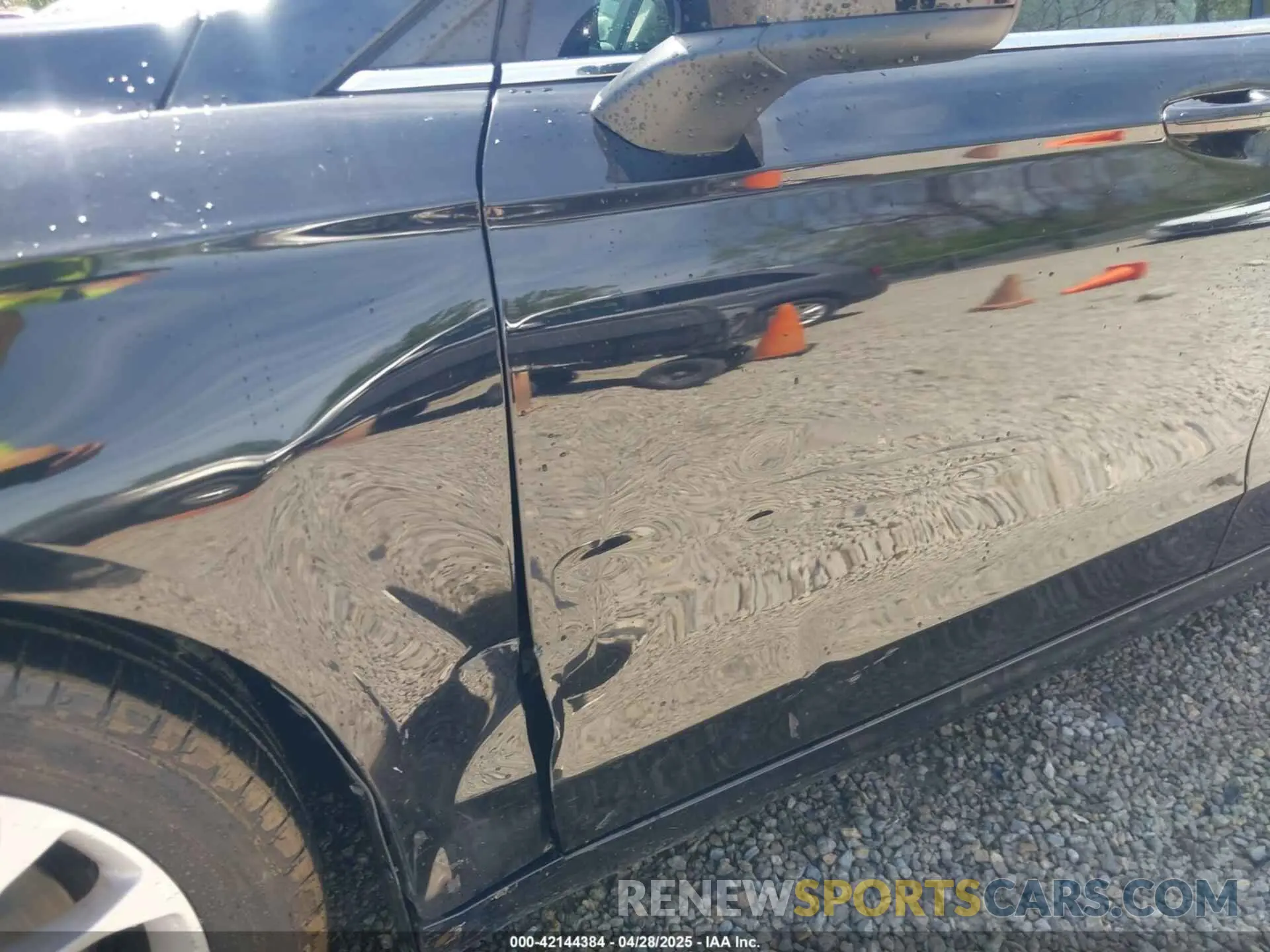 18 Photograph of a damaged car 3FA6P0HD7LR161601 FORD FUSION 2020