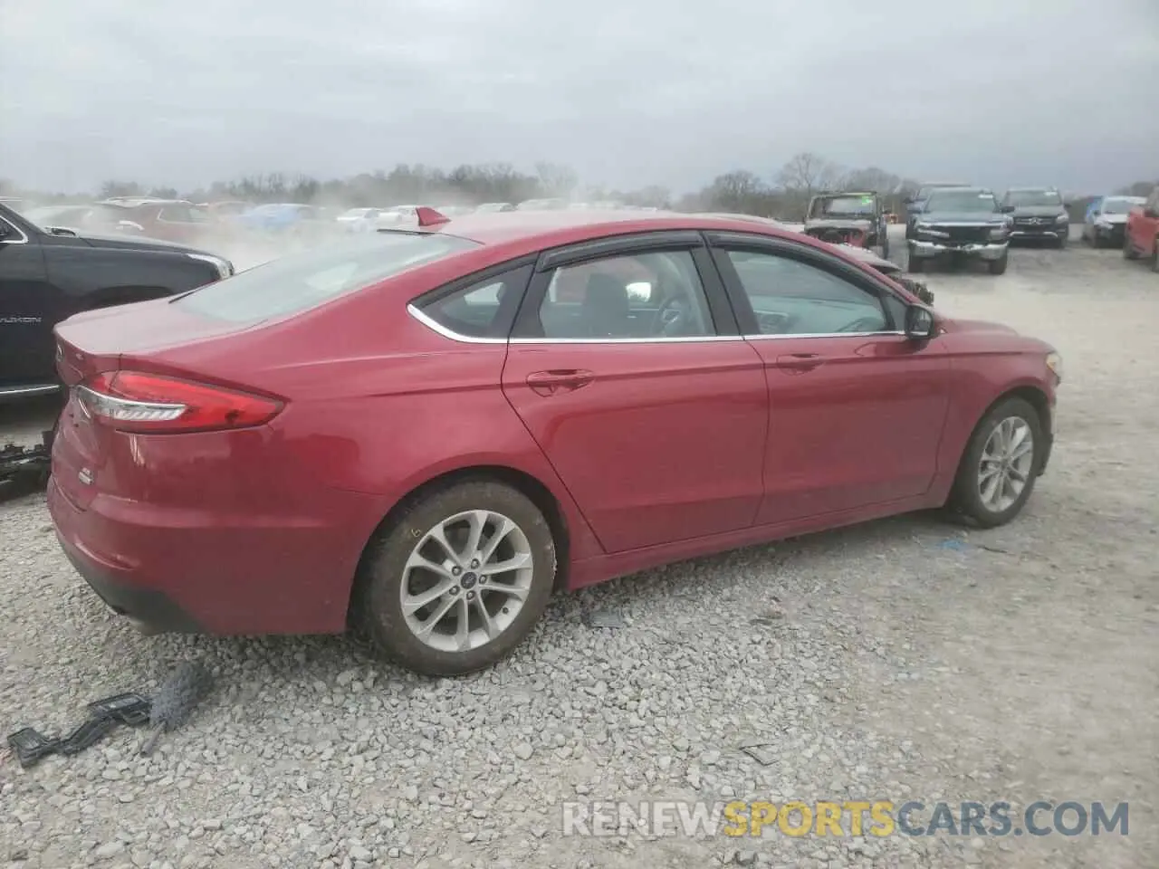 3 Photograph of a damaged car 3FA6P0HD7LR186319 FORD FUSION 2020