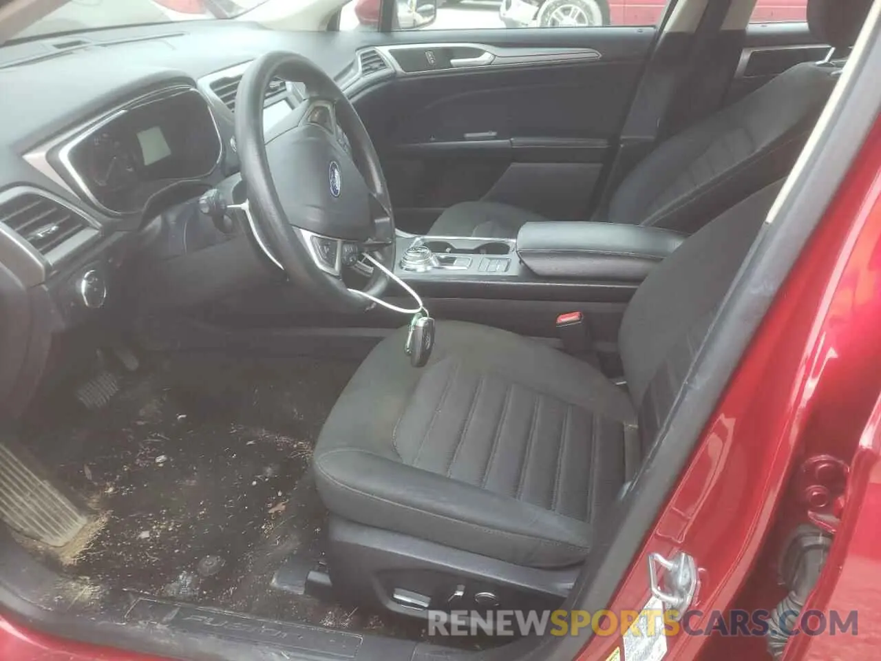 7 Photograph of a damaged car 3FA6P0HD7LR186319 FORD FUSION 2020