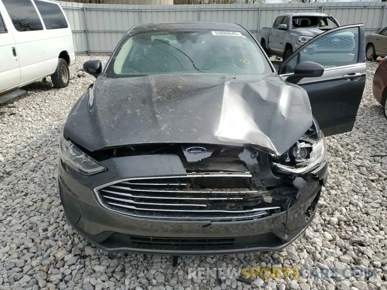 11 Photograph of a damaged car 3FA6P0HD7LR229900 FORD FUSION 2020