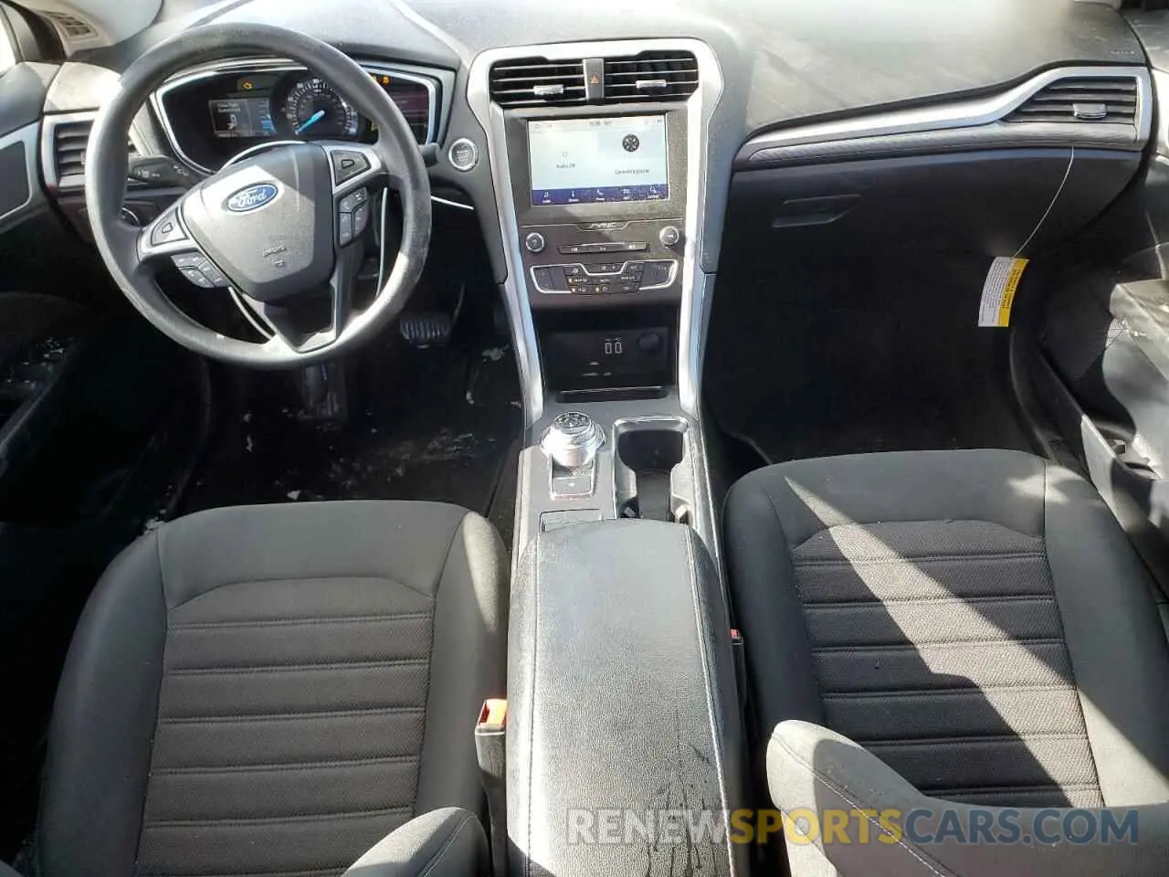 8 Photograph of a damaged car 3FA6P0HD7LR264095 FORD FUSION 2020