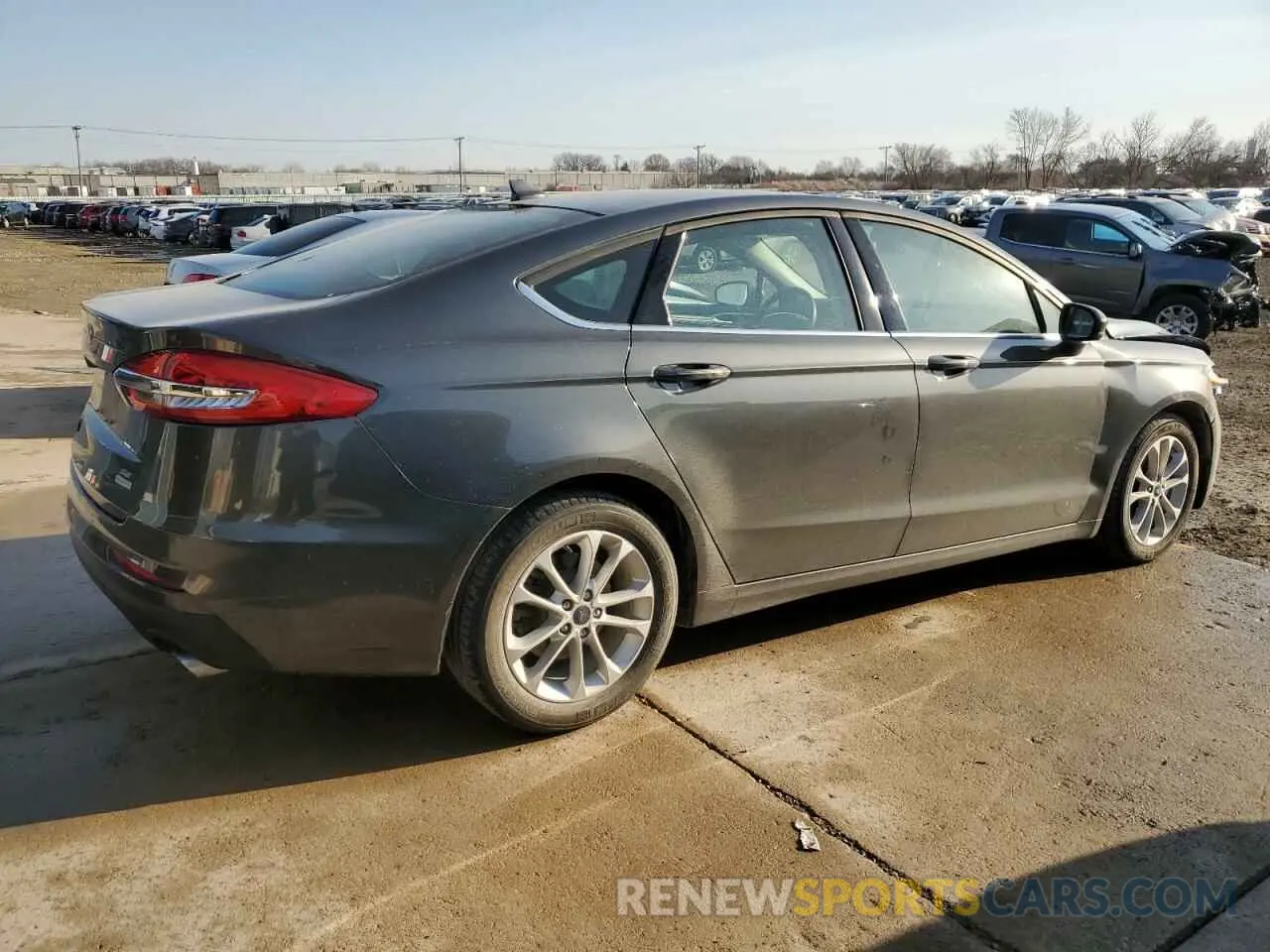 3 Photograph of a damaged car 3FA6P0HD8LR106042 FORD FUSION 2020