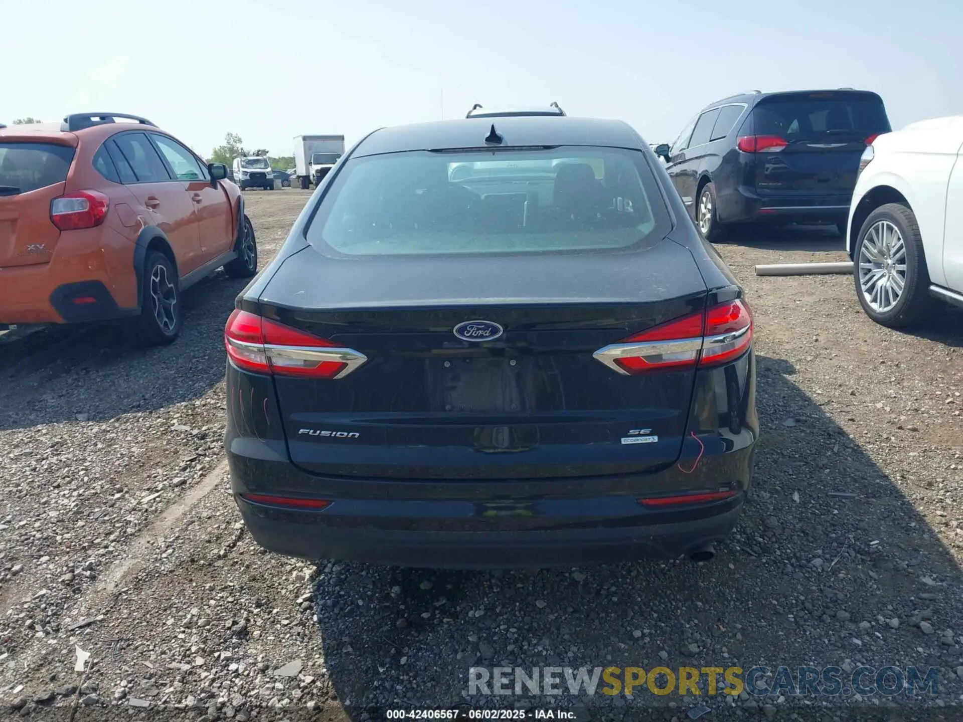 16 Photograph of a damaged car 3FA6P0HD8LR109376 FORD FUSION 2020