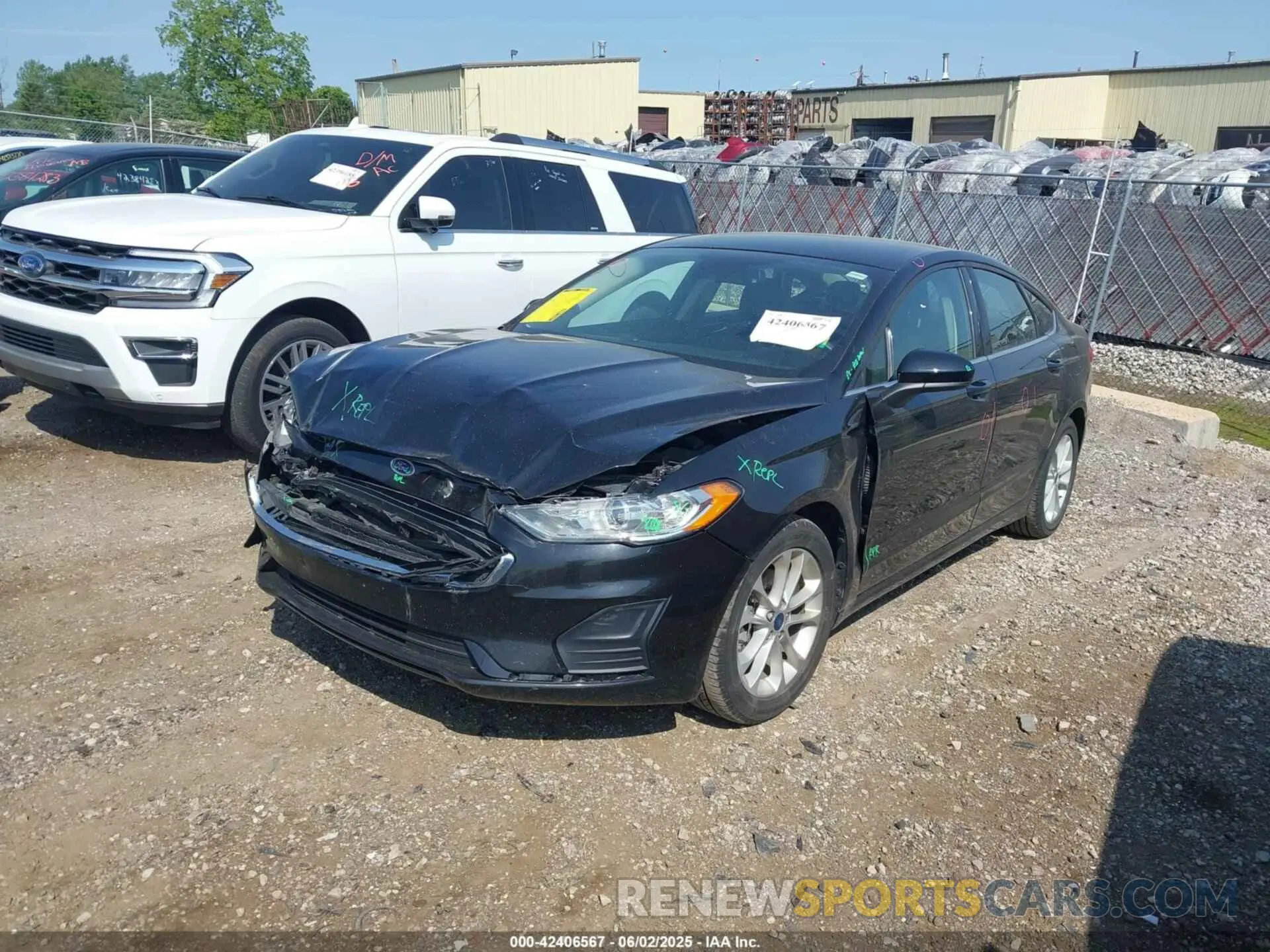 2 Photograph of a damaged car 3FA6P0HD8LR109376 FORD FUSION 2020