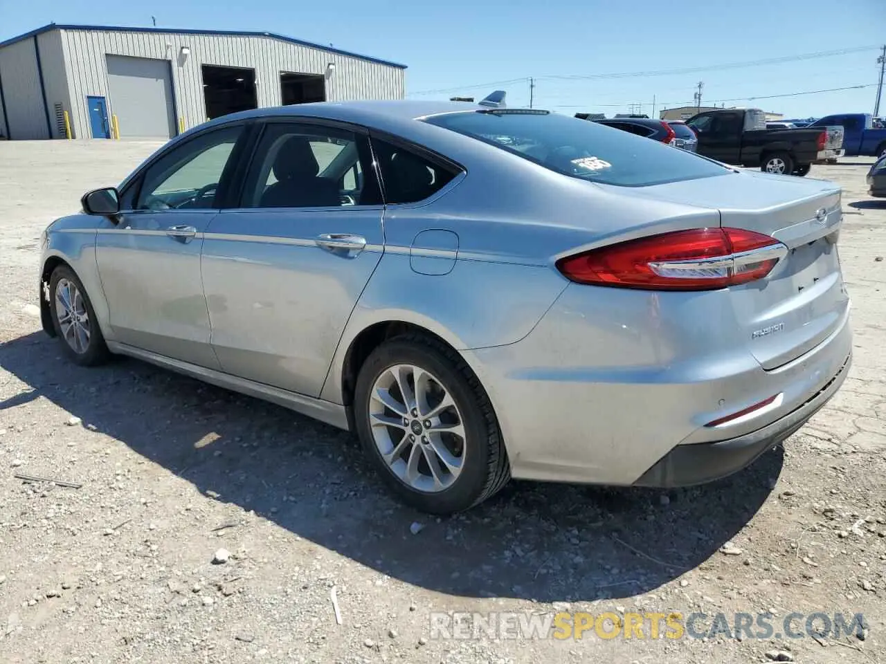 2 Photograph of a damaged car 3FA6P0HD8LR111385 FORD FUSION 2020