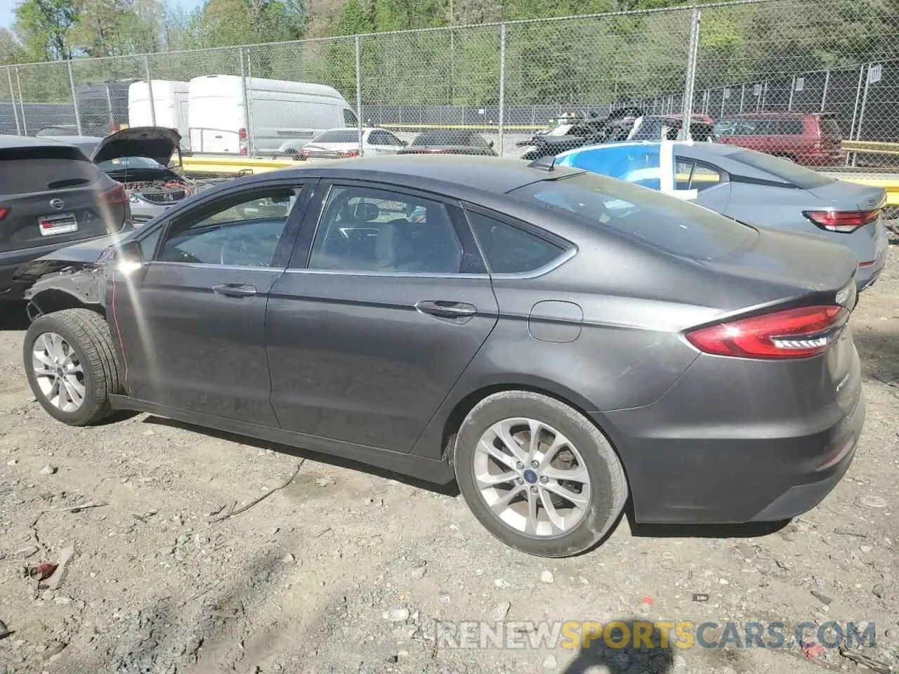 2 Photograph of a damaged car 3FA6P0HD8LR122922 FORD FUSION 2020