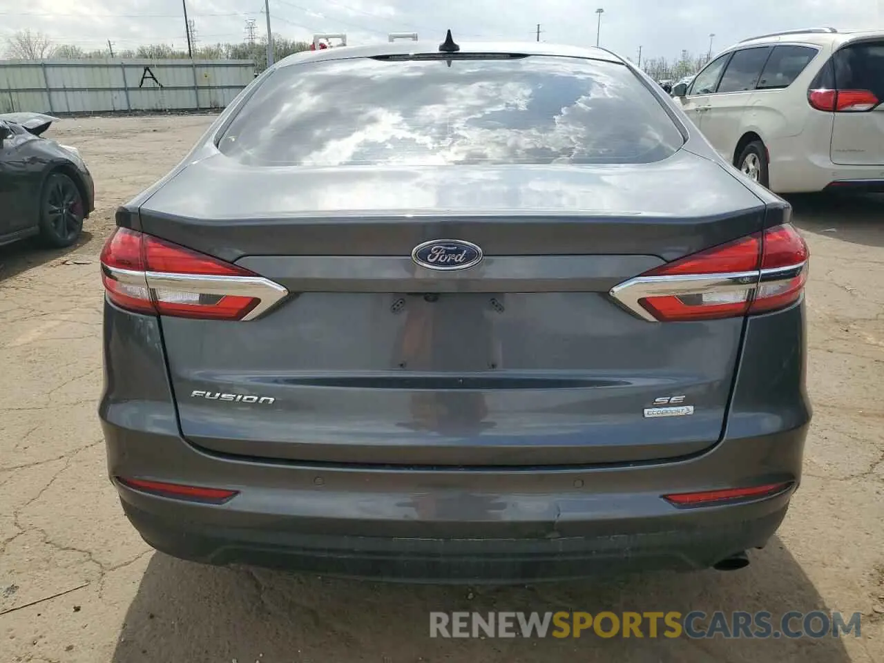 6 Photograph of a damaged car 3FA6P0HD8LR124590 FORD FUSION 2020