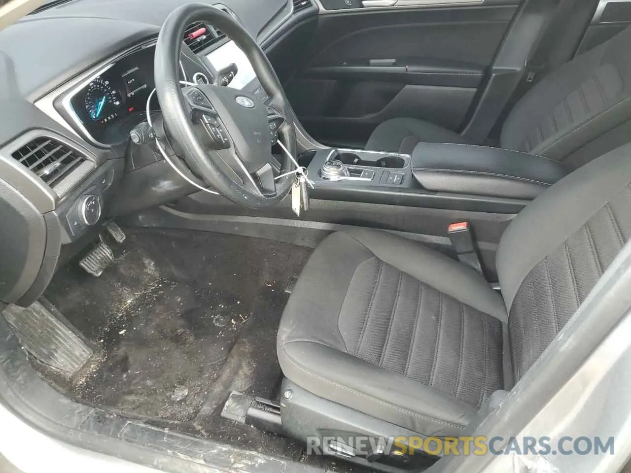 7 Photograph of a damaged car 3FA6P0HD8LR125402 FORD FUSION 2020