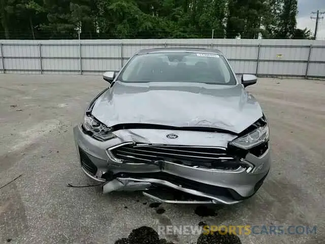13 Photograph of a damaged car 3FA6P0HD8LR143432 FORD FUSION 2020