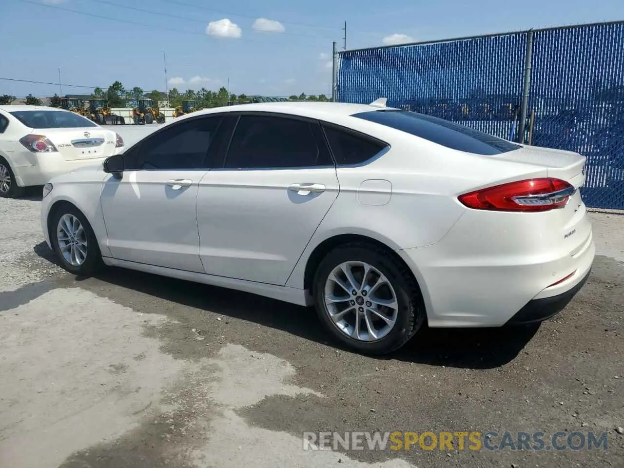 2 Photograph of a damaged car 3FA6P0HD8LR146847 FORD FUSION 2020