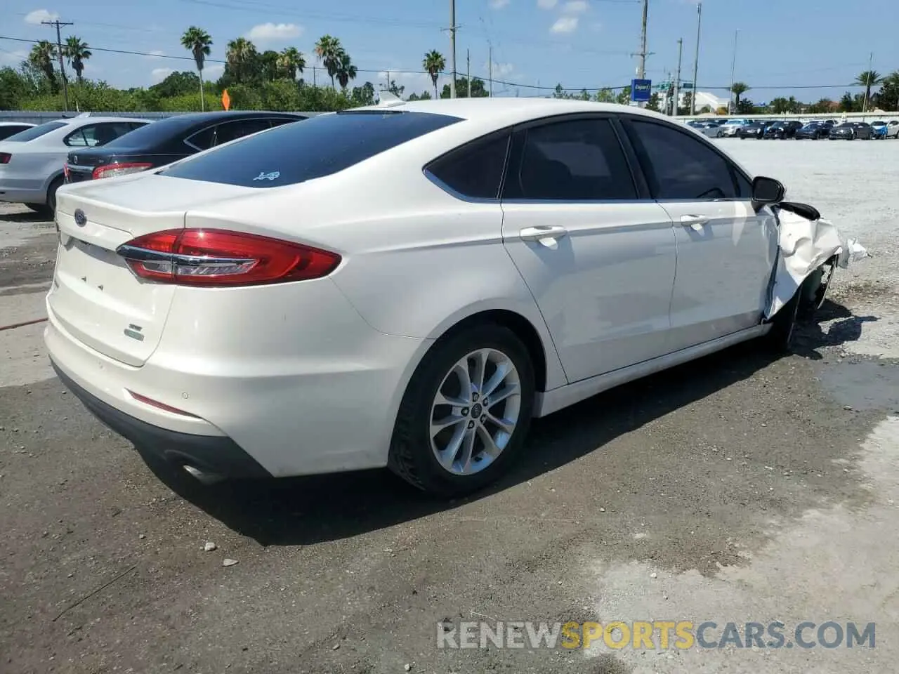 3 Photograph of a damaged car 3FA6P0HD8LR146847 FORD FUSION 2020