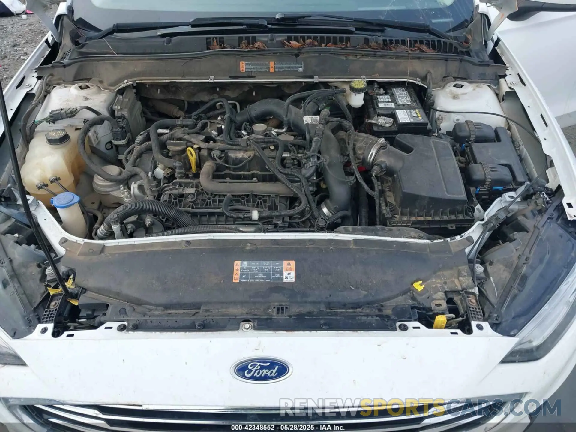 10 Photograph of a damaged car 3FA6P0HD8LR160330 FORD FUSION 2020