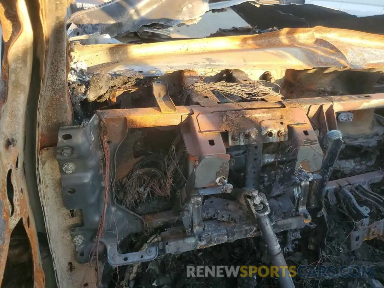 9 Photograph of a damaged car 3FA6P0HD8LR202396 FORD FUSION 2020