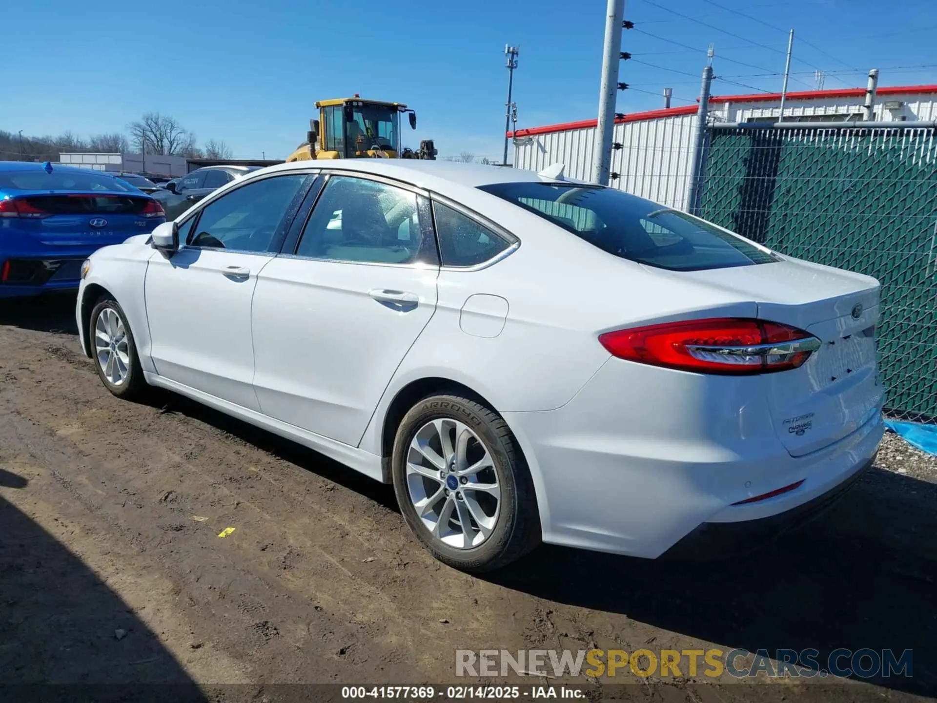 3 Photograph of a damaged car 3FA6P0HD8LR223944 FORD FUSION 2020
