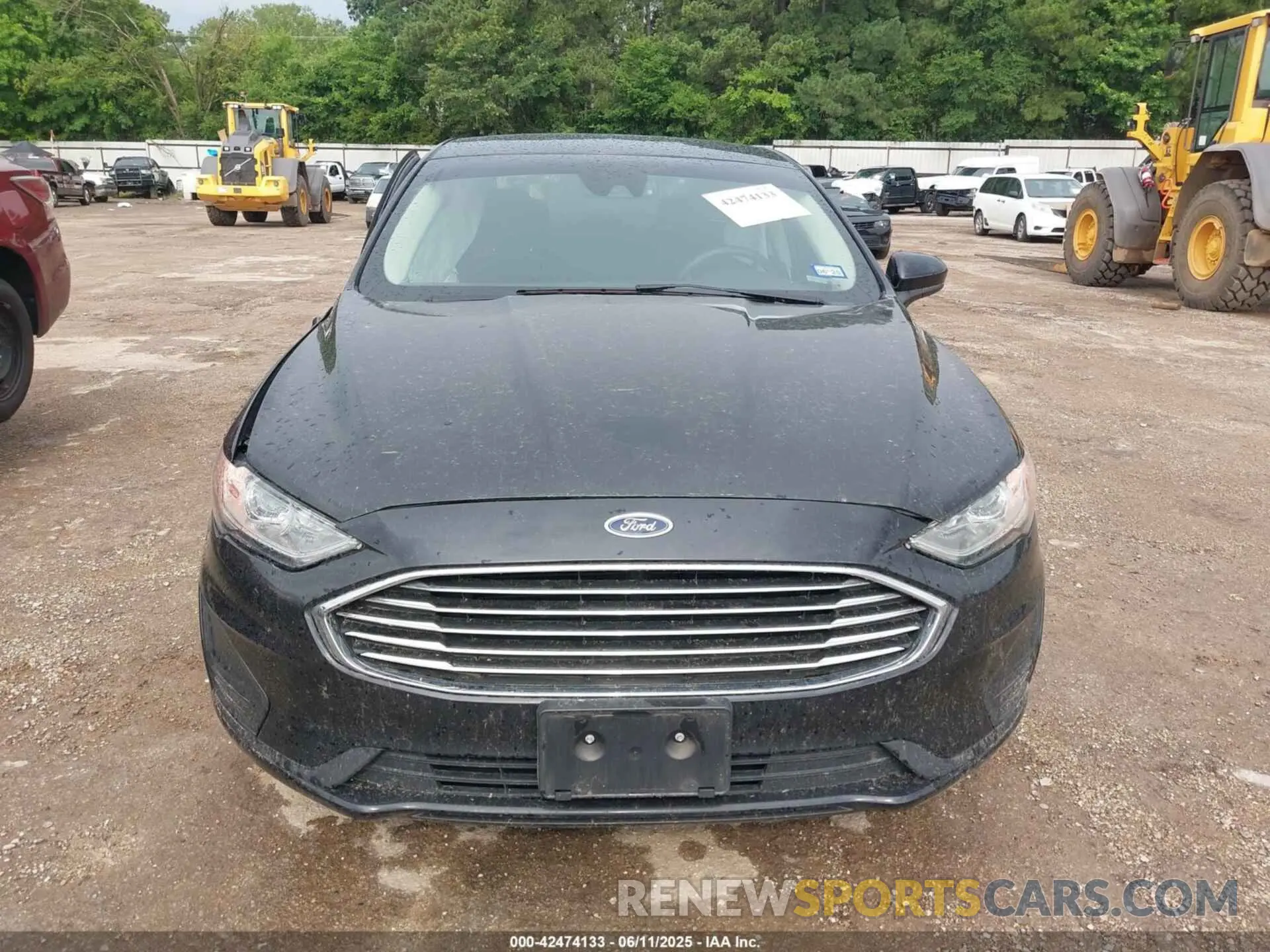 12 Photograph of a damaged car 3FA6P0HD8LR225659 FORD FUSION 2020