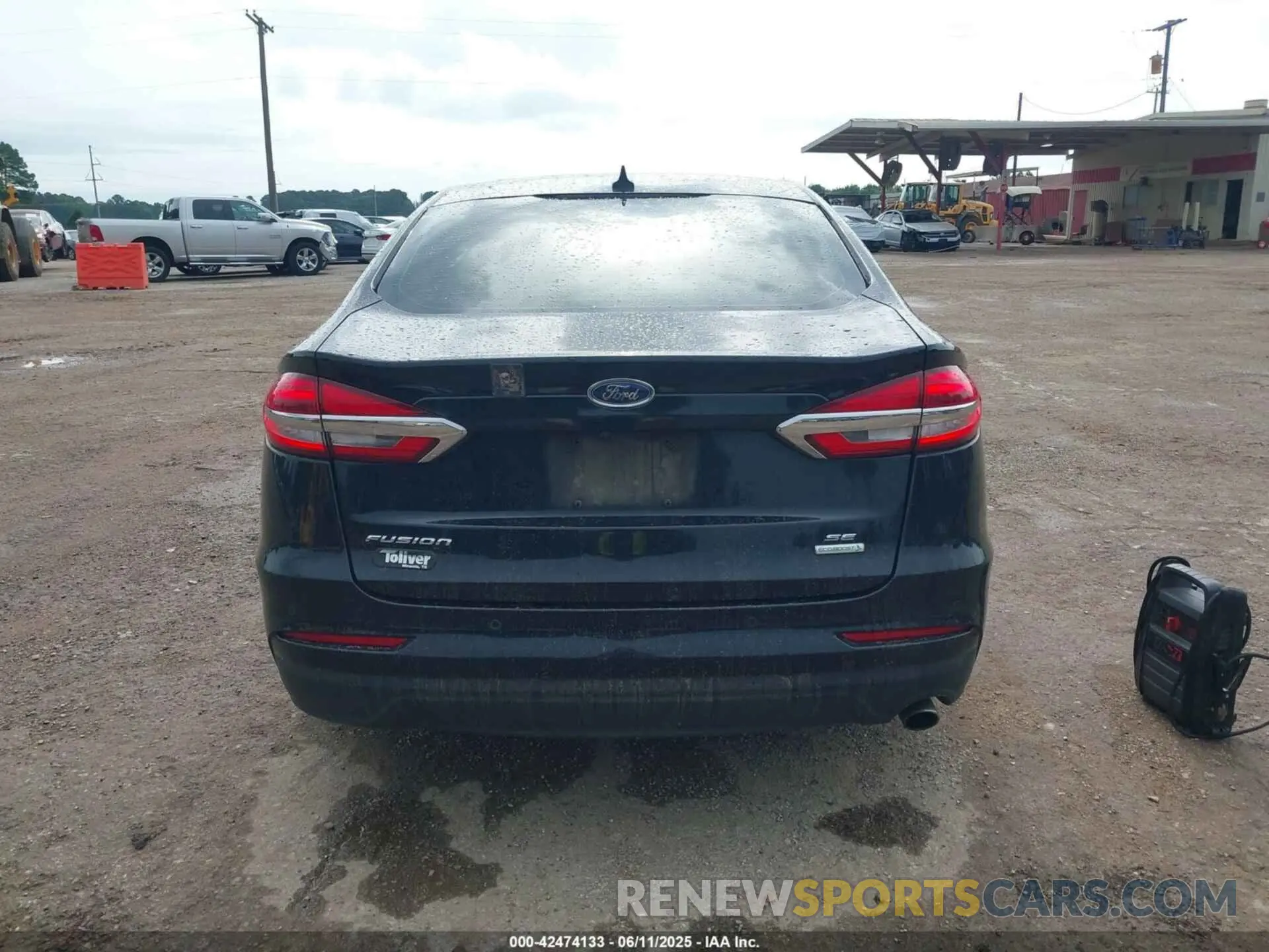 16 Photograph of a damaged car 3FA6P0HD8LR225659 FORD FUSION 2020