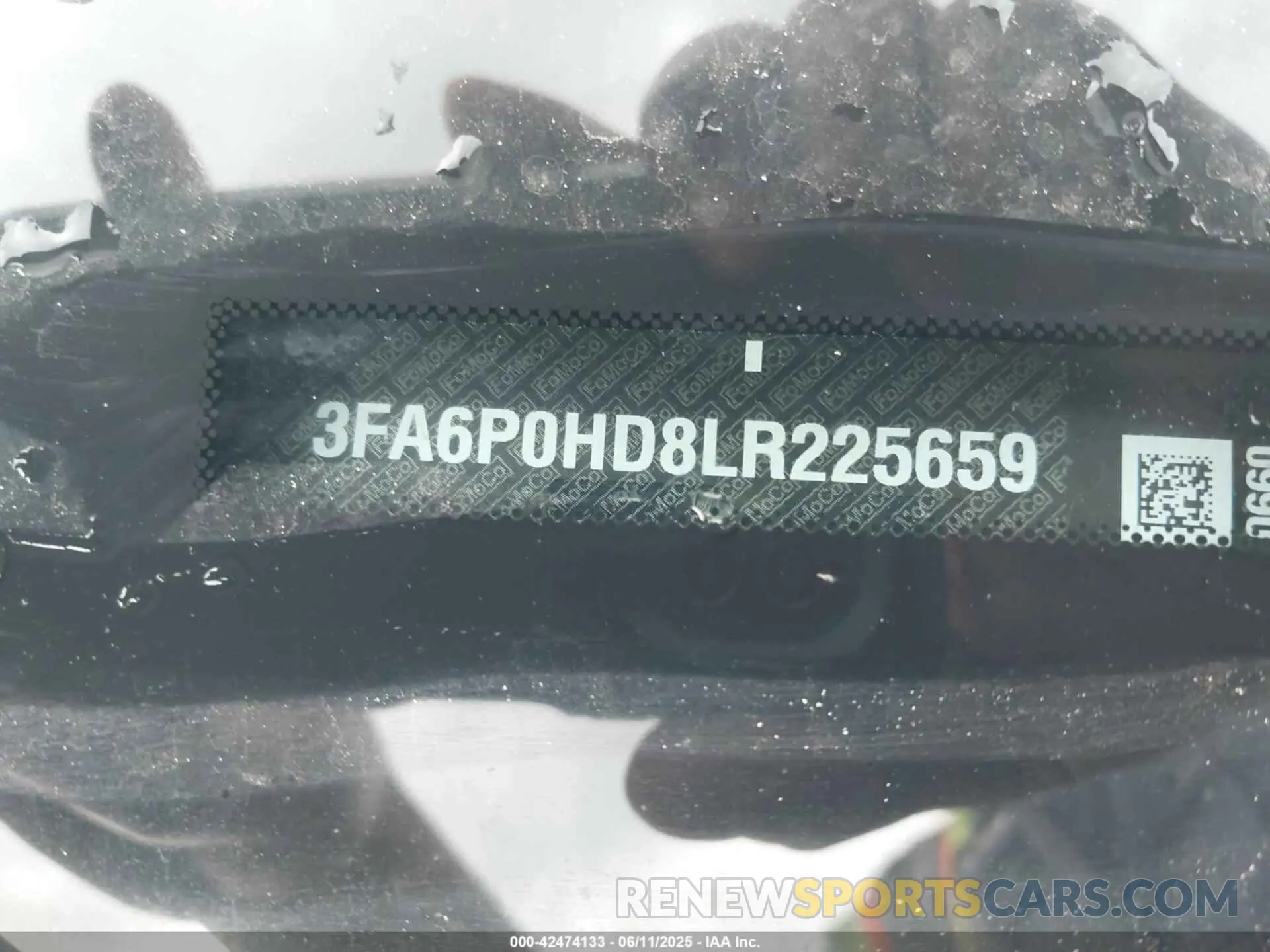 9 Photograph of a damaged car 3FA6P0HD8LR225659 FORD FUSION 2020