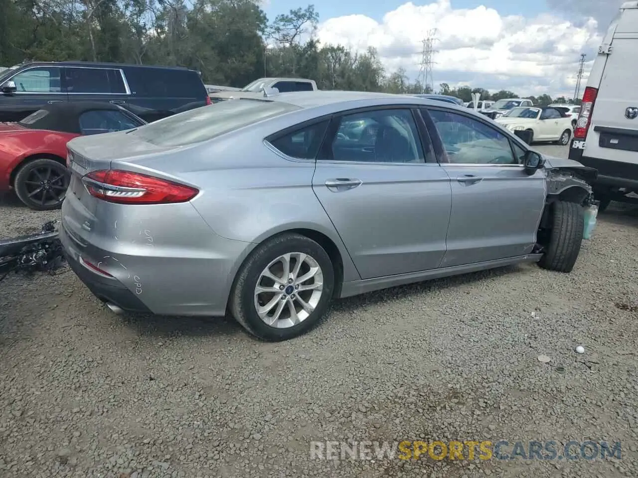 3 Photograph of a damaged car 3FA6P0HD8LR229680 FORD FUSION 2020