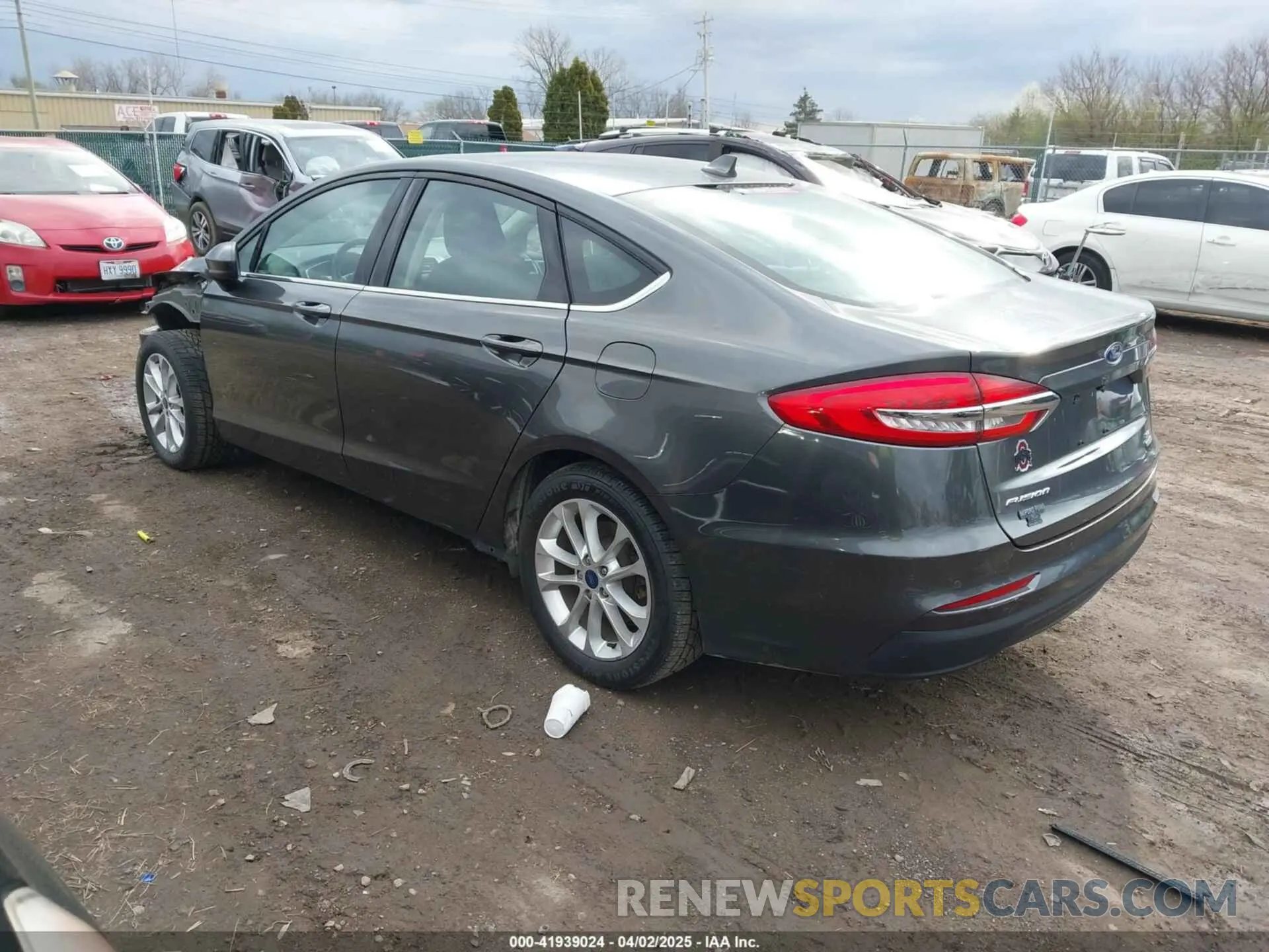 3 Photograph of a damaged car 3FA6P0HD8LR257138 FORD FUSION 2020