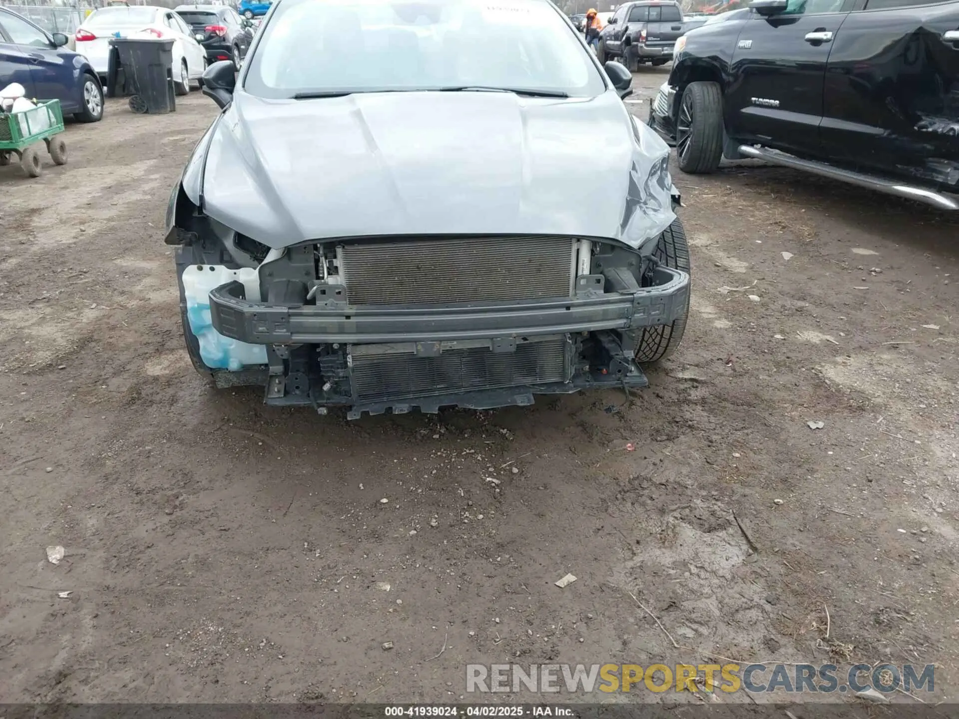 6 Photograph of a damaged car 3FA6P0HD8LR257138 FORD FUSION 2020