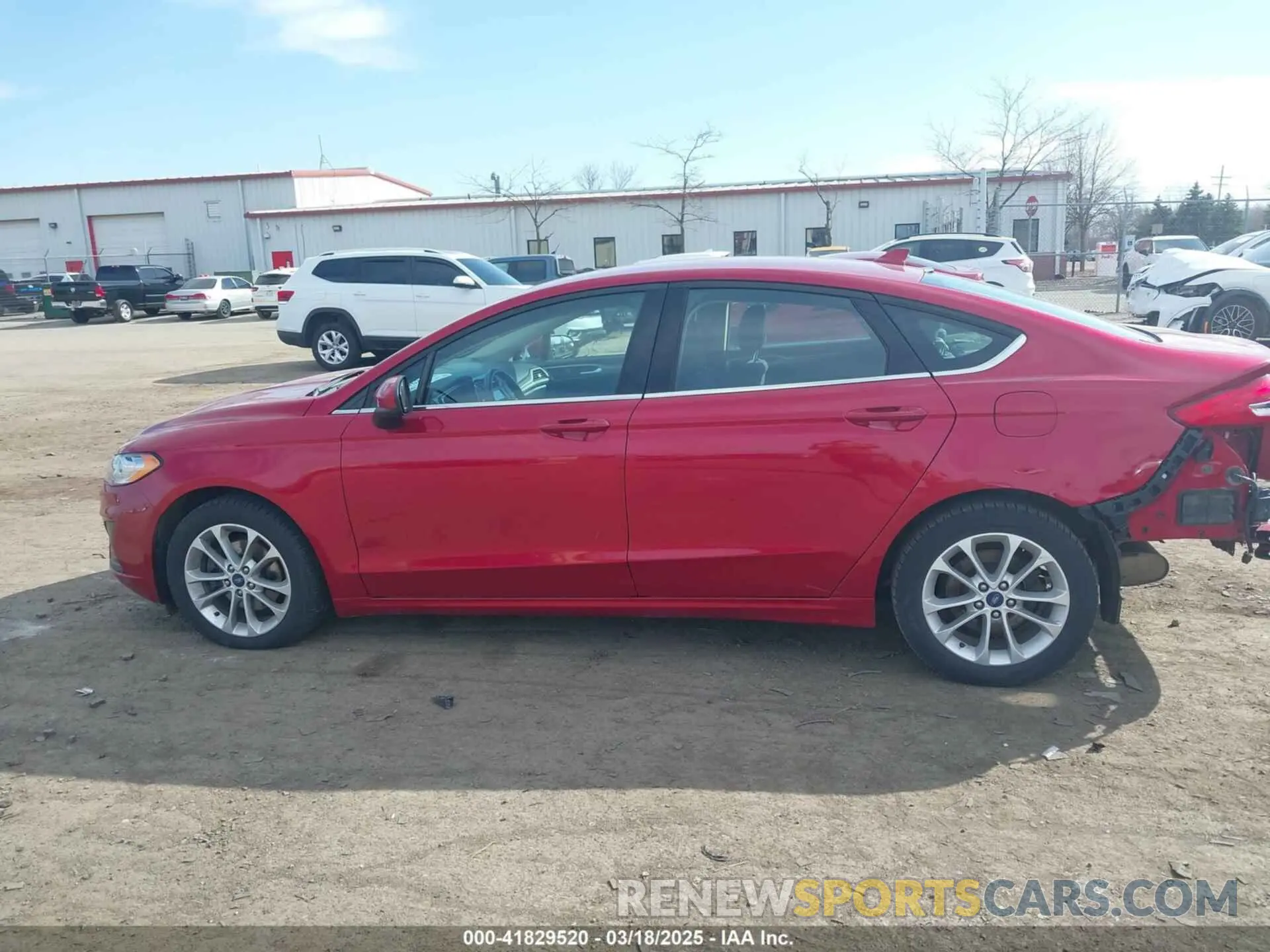 14 Photograph of a damaged car 3FA6P0HD9LR108222 FORD FUSION 2020