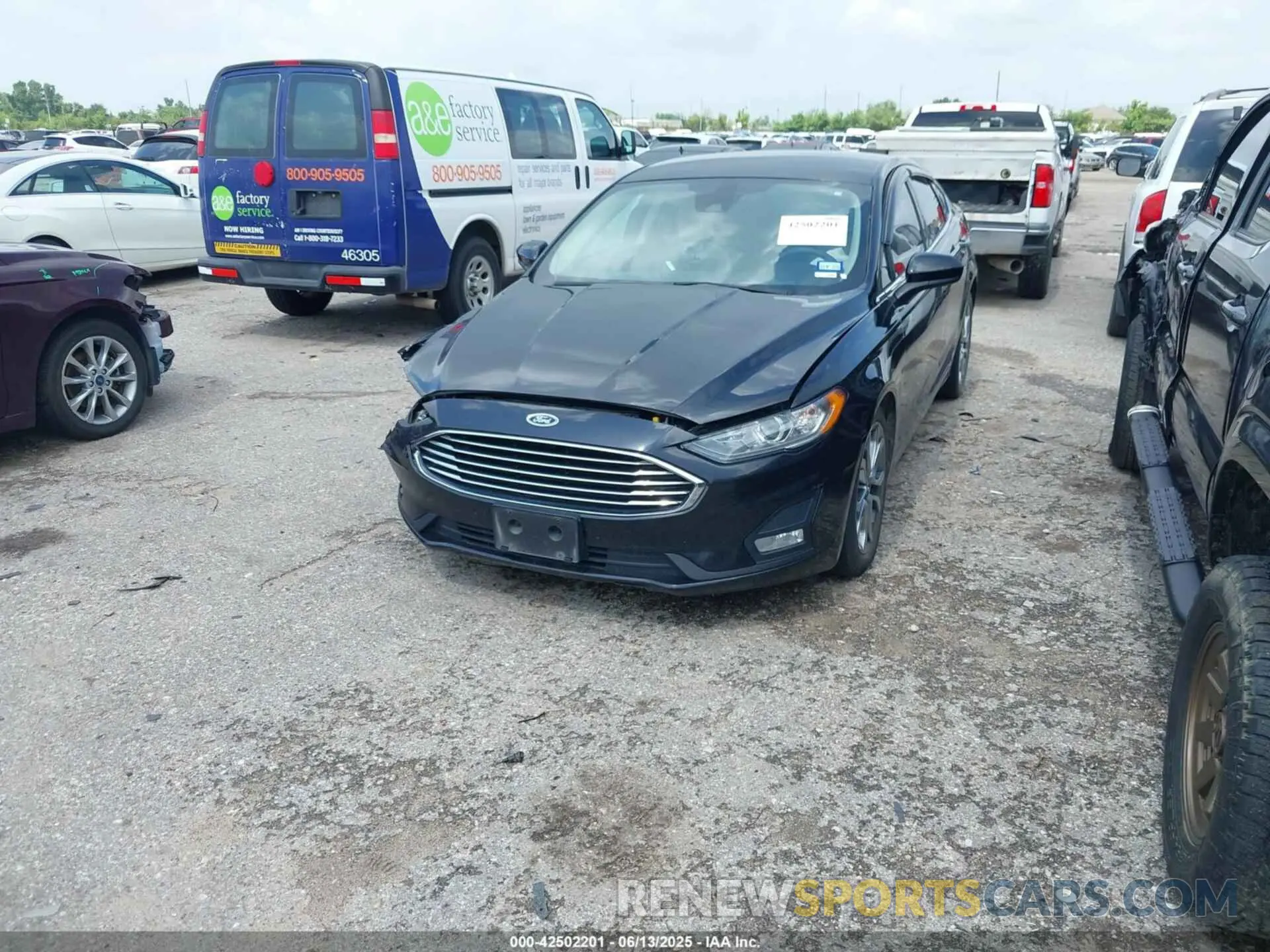 2 Photograph of a damaged car 3FA6P0HD9LR111430 FORD FUSION 2020