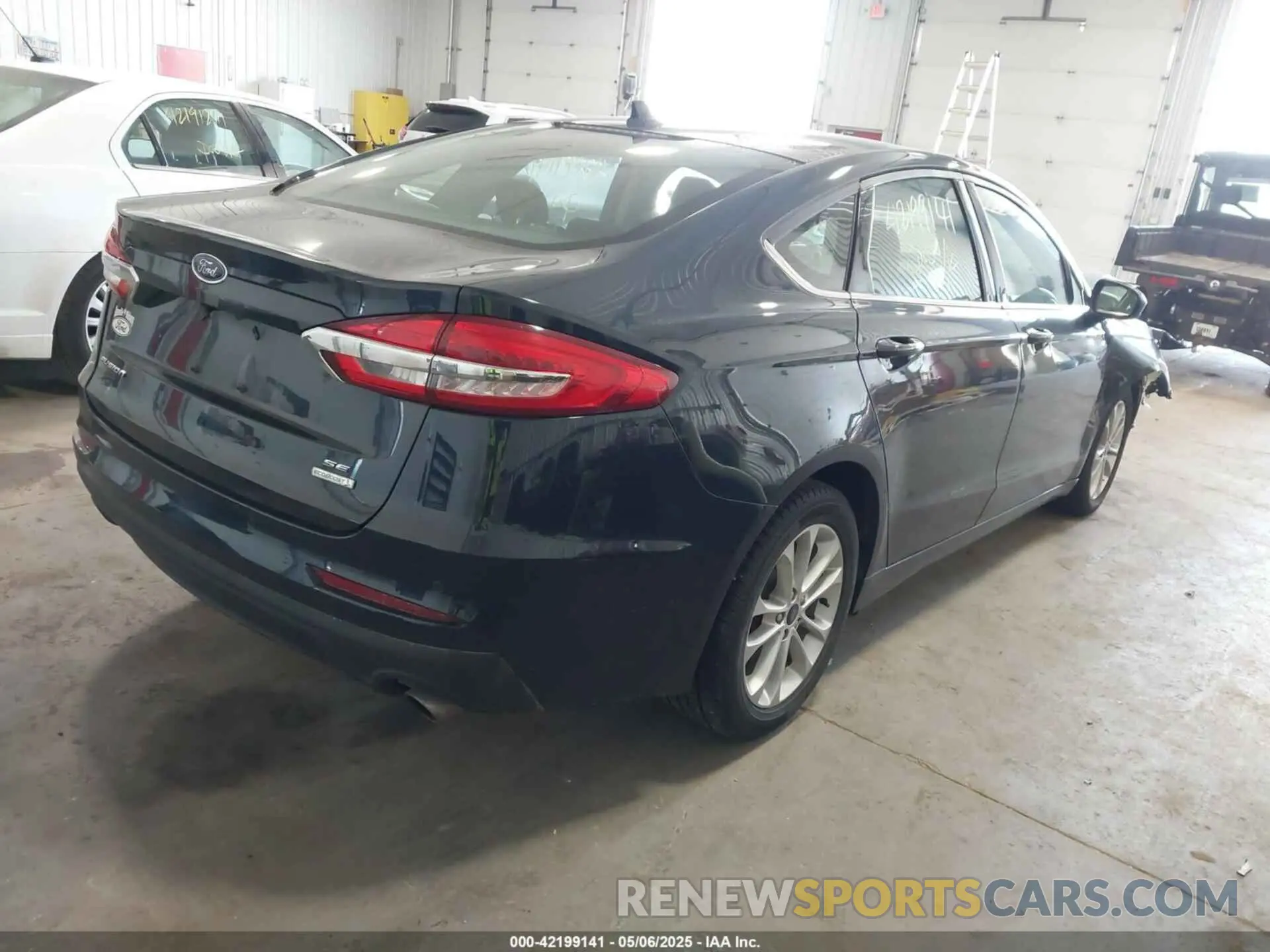 4 Photograph of a damaged car 3FA6P0HD9LR149787 FORD FUSION 2020