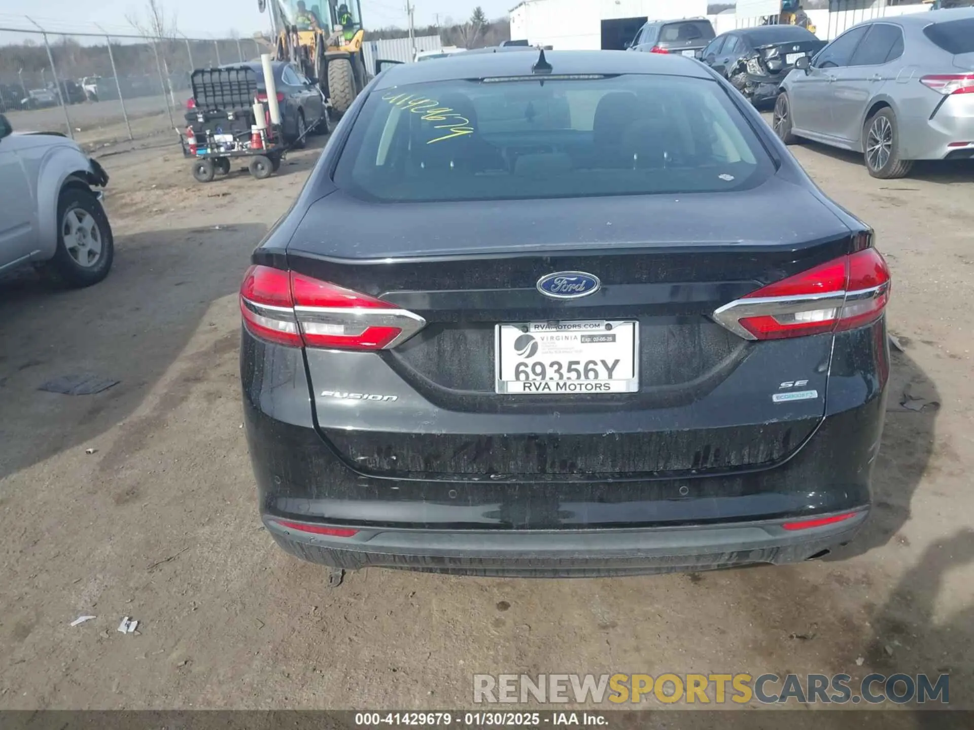 16 Photograph of a damaged car 3FA6P0HD9LR160241 FORD FUSION 2020