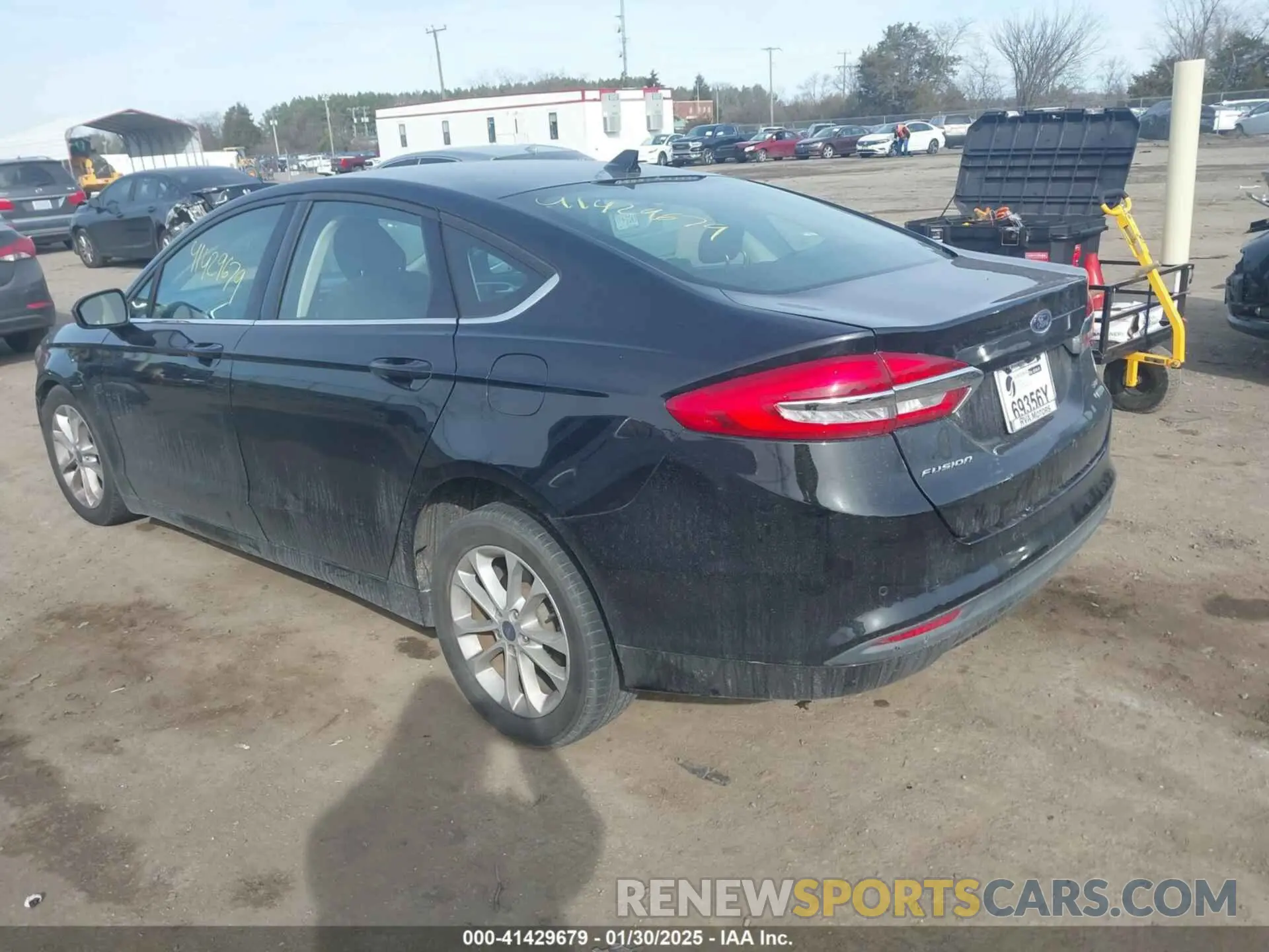 3 Photograph of a damaged car 3FA6P0HD9LR160241 FORD FUSION 2020