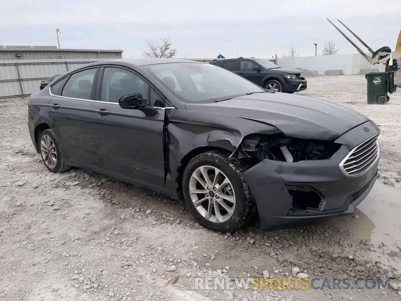 4 Photograph of a damaged car 3FA6P0HD9LR164564 FORD FUSION 2020
