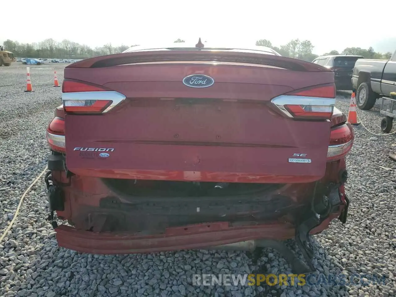 6 Photograph of a damaged car 3FA6P0HD9LR165827 FORD FUSION 2020