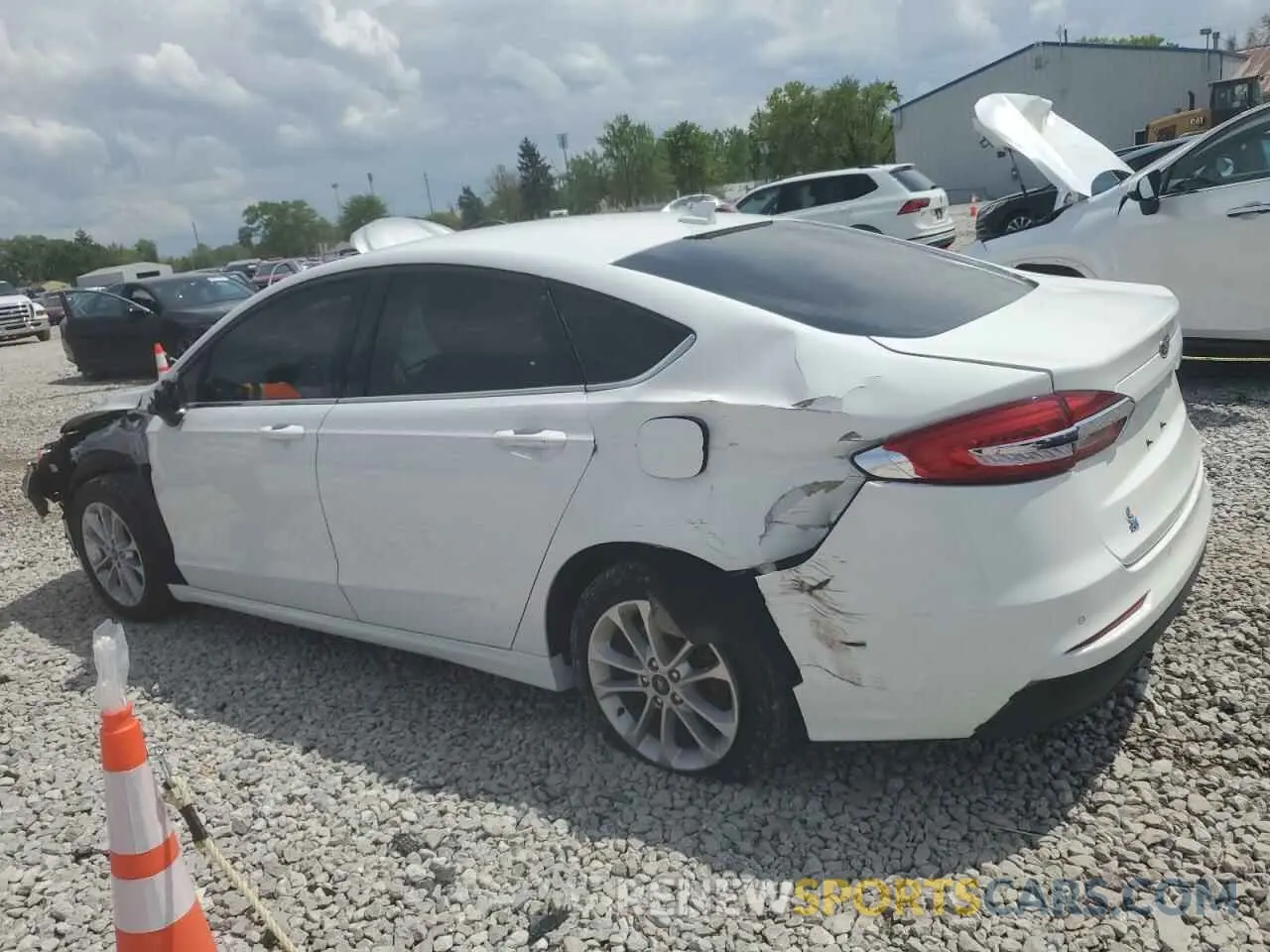 2 Photograph of a damaged car 3FA6P0HD9LR218848 FORD FUSION 2020