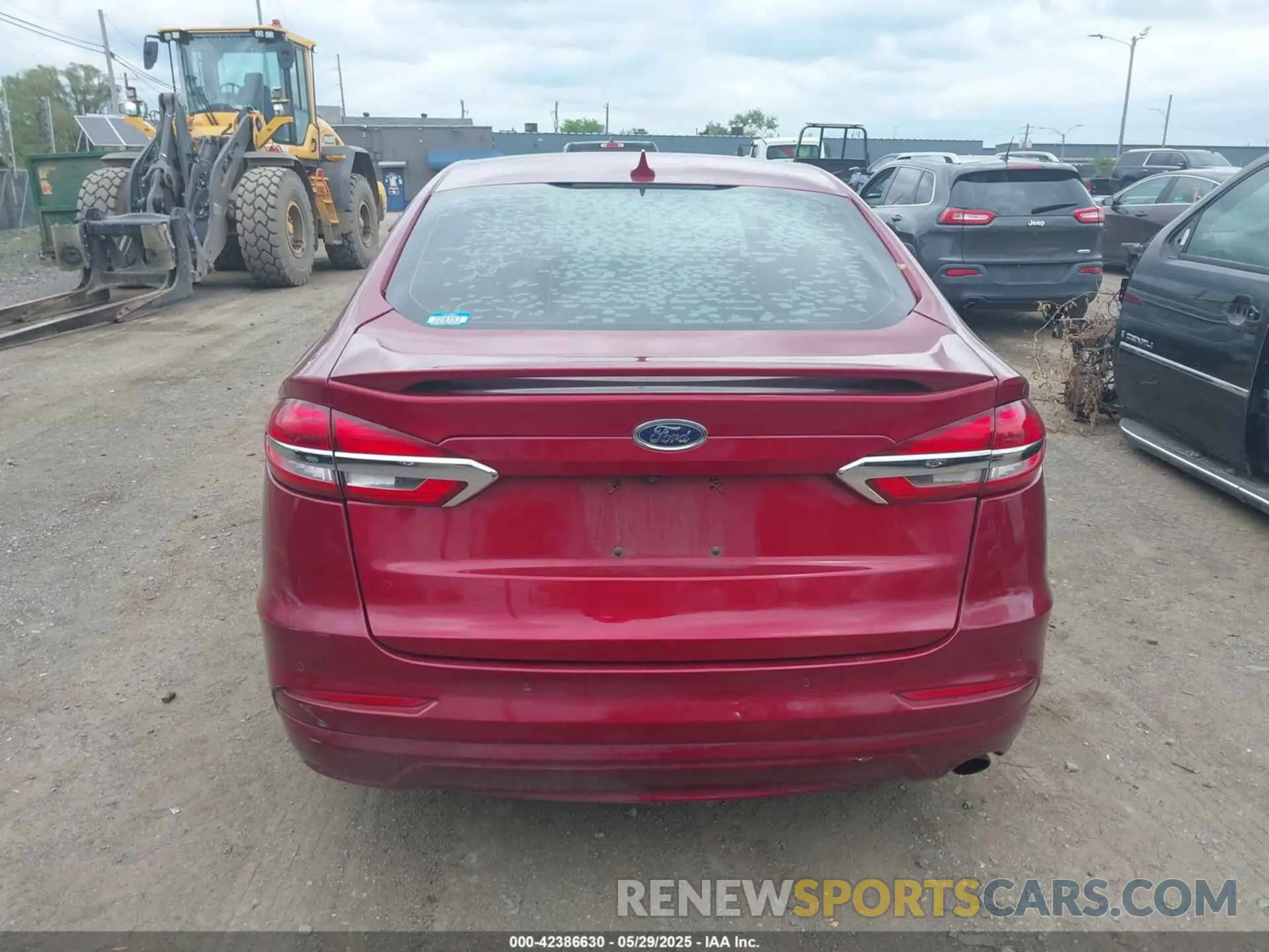 16 Photograph of a damaged car 3FA6P0HD9LR218851 FORD FUSION 2020