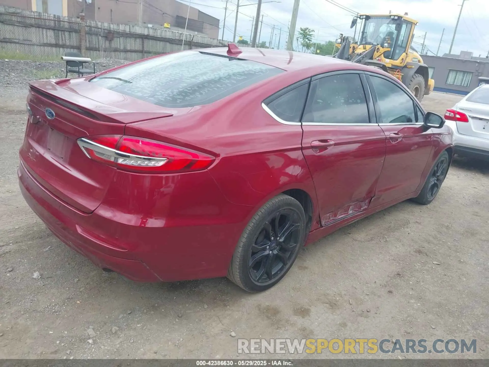 4 Photograph of a damaged car 3FA6P0HD9LR218851 FORD FUSION 2020