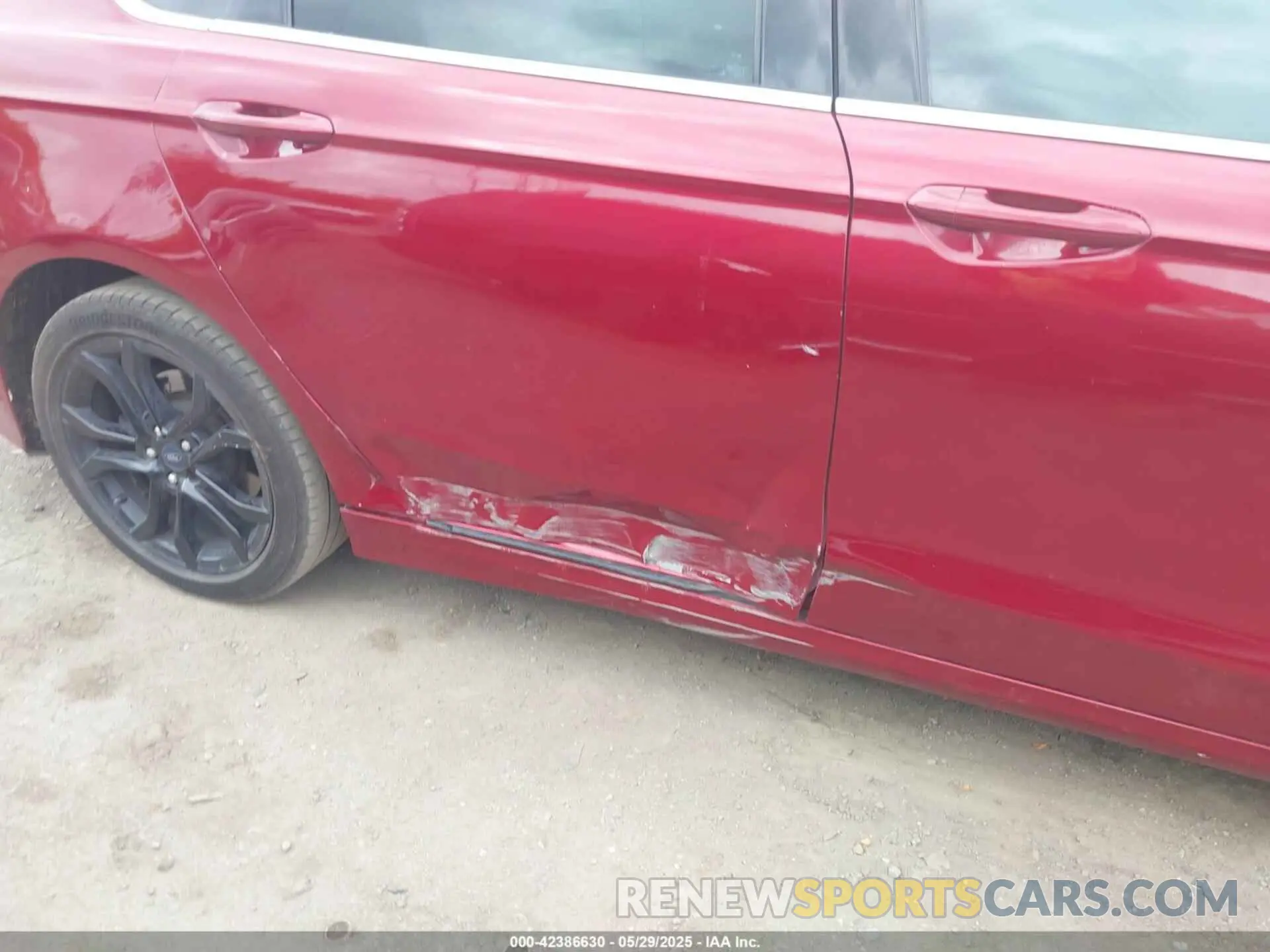 6 Photograph of a damaged car 3FA6P0HD9LR218851 FORD FUSION 2020