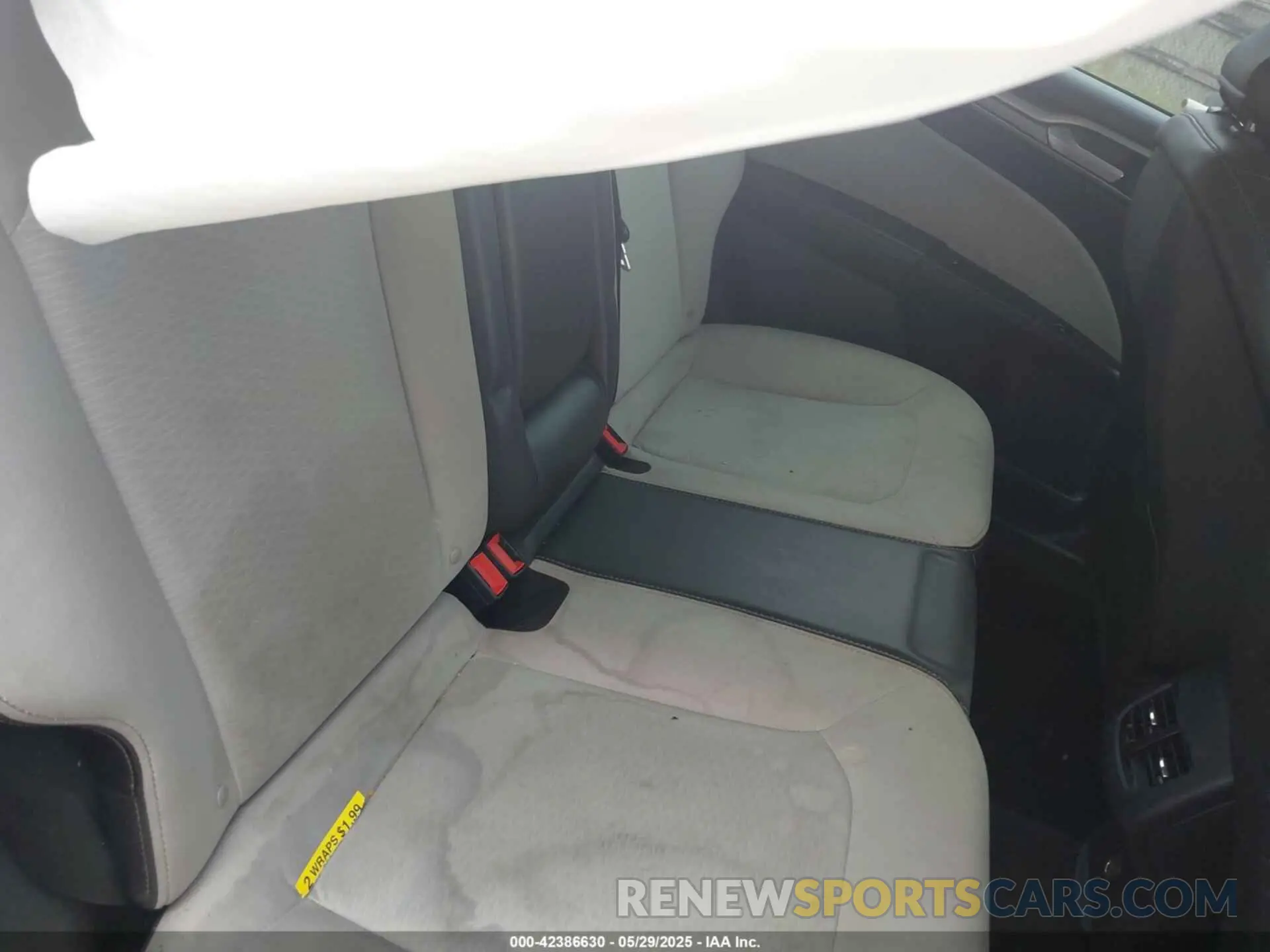 8 Photograph of a damaged car 3FA6P0HD9LR218851 FORD FUSION 2020