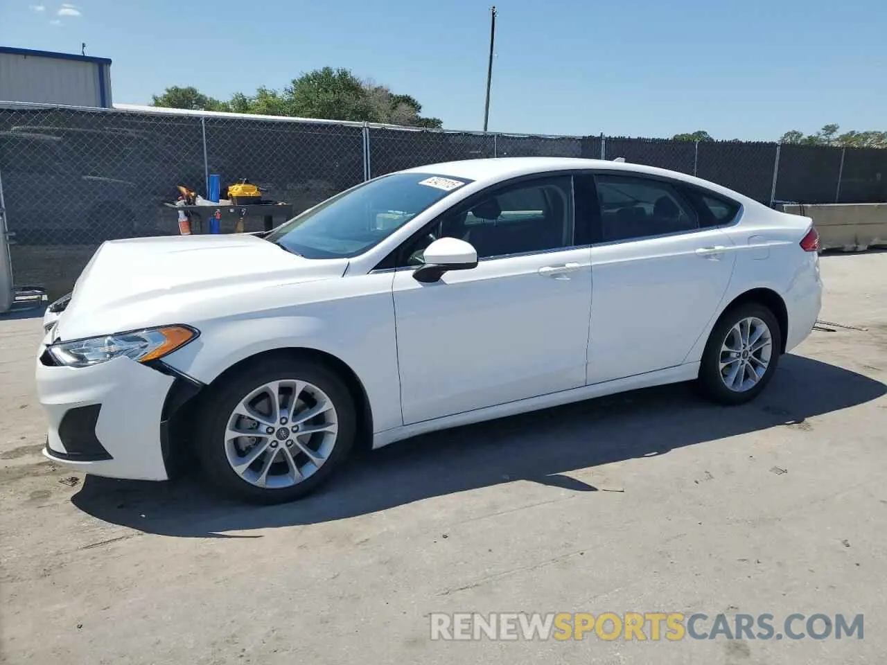 1 Photograph of a damaged car 3FA6P0HD9LR219093 FORD FUSION 2020