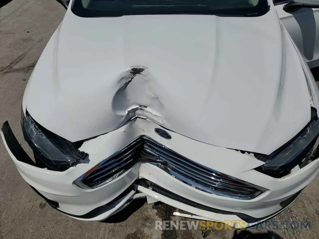 11 Photograph of a damaged car 3FA6P0HD9LR219093 FORD FUSION 2020