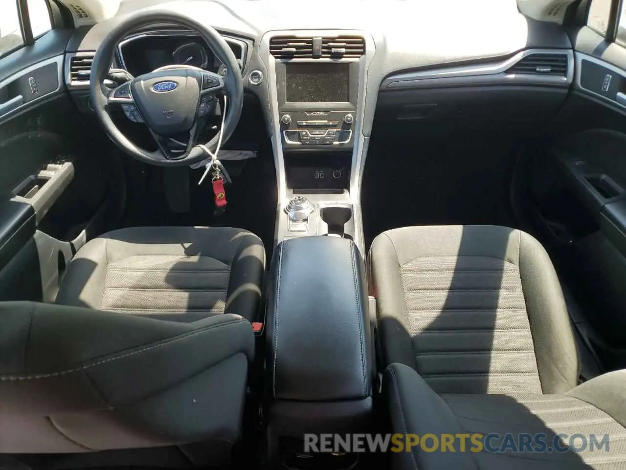 8 Photograph of a damaged car 3FA6P0HD9LR219093 FORD FUSION 2020