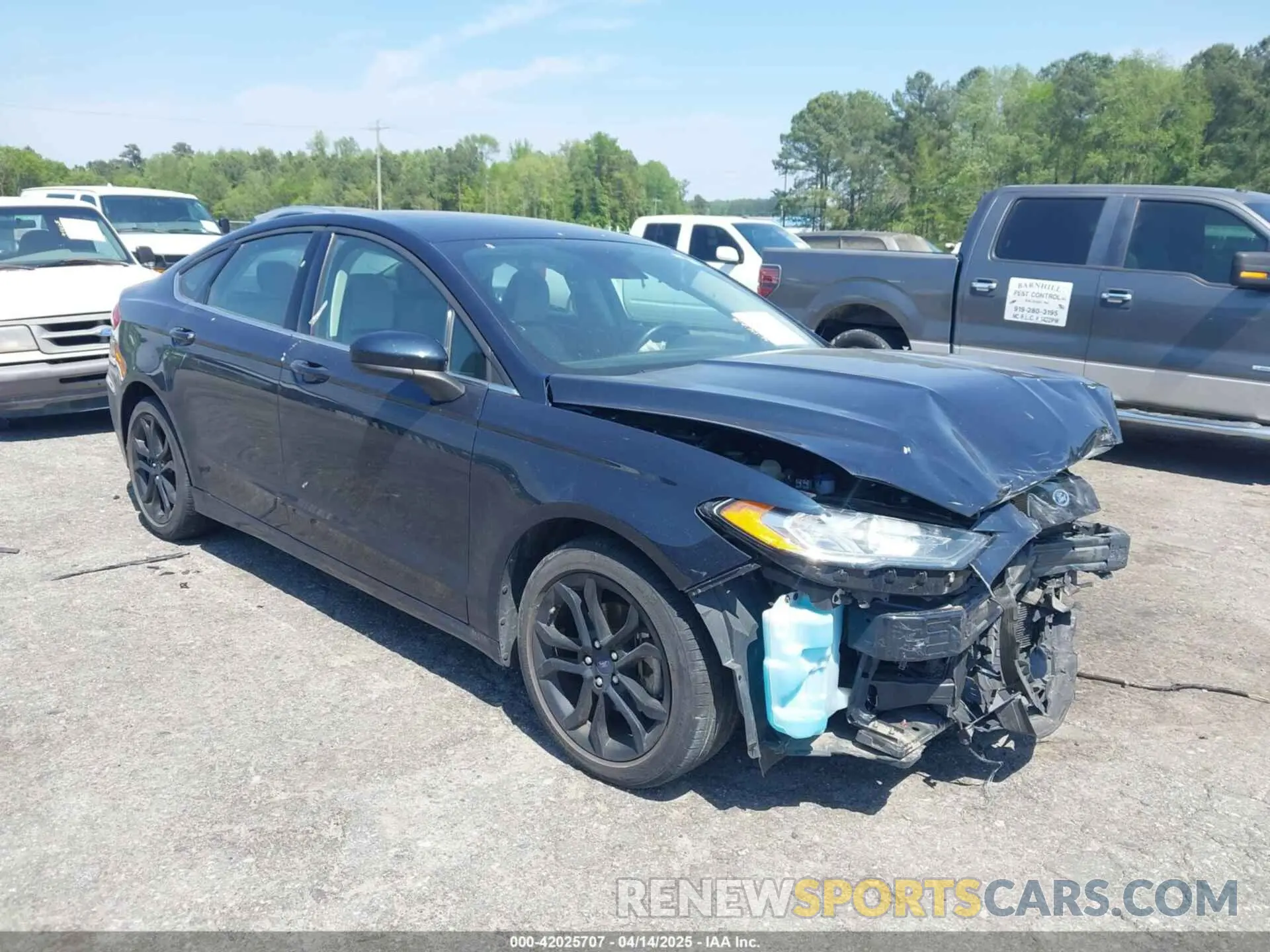 1 Photograph of a damaged car 3FA6P0HD9LR219918 FORD FUSION 2020