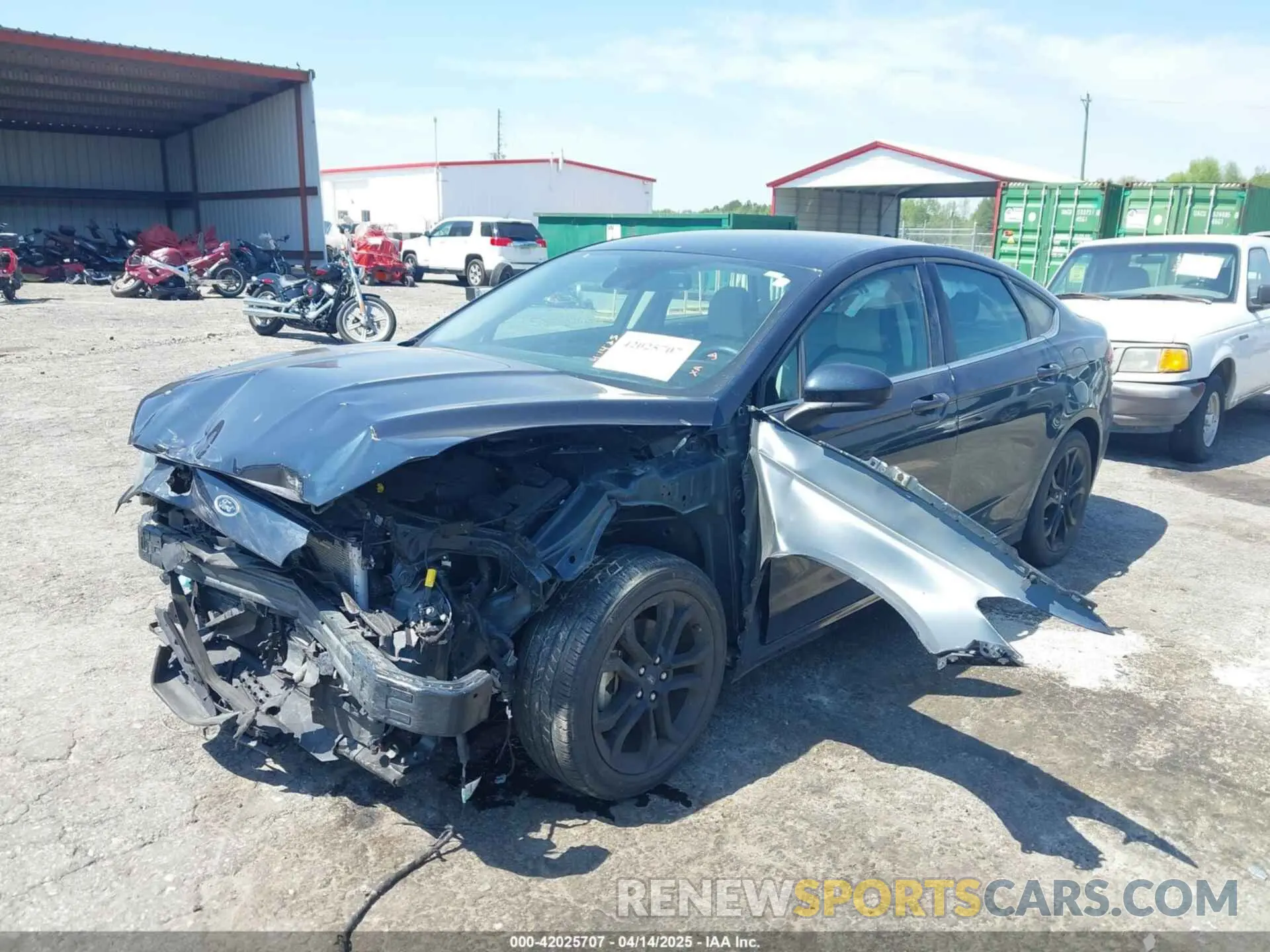 2 Photograph of a damaged car 3FA6P0HD9LR219918 FORD FUSION 2020