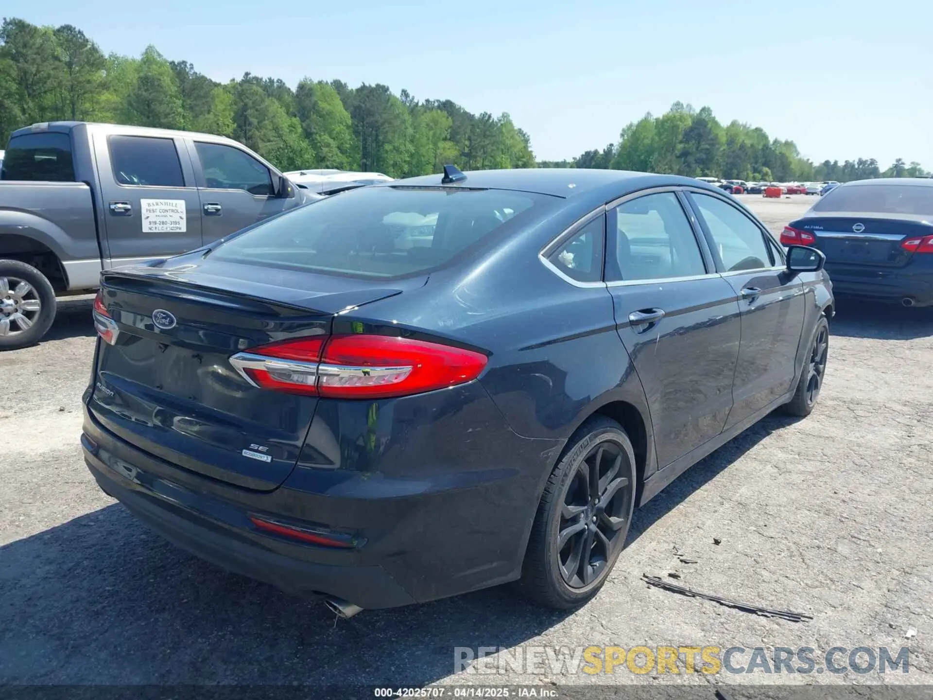 4 Photograph of a damaged car 3FA6P0HD9LR219918 FORD FUSION 2020
