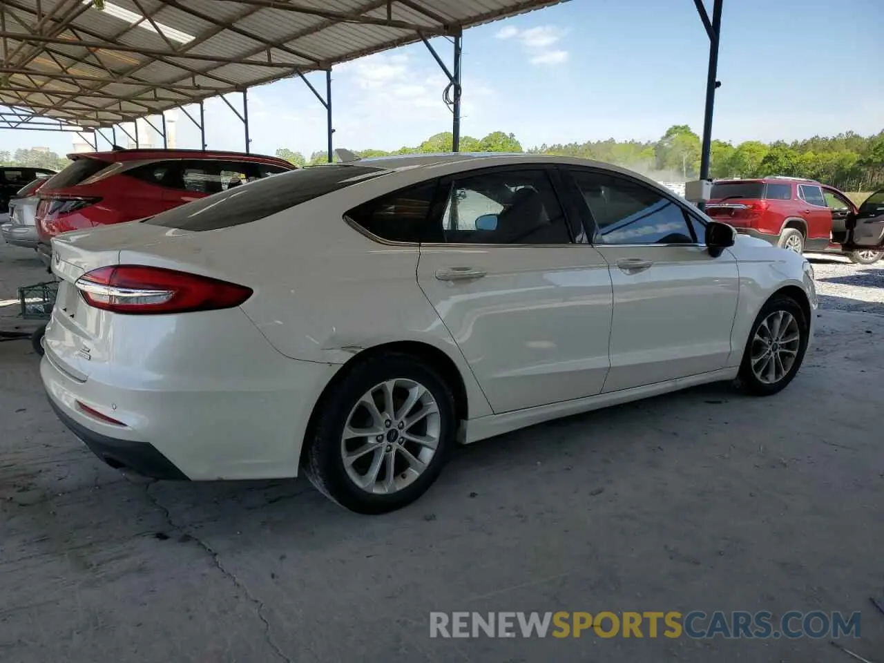 3 Photograph of a damaged car 3FA6P0HD9LR230045 FORD FUSION 2020