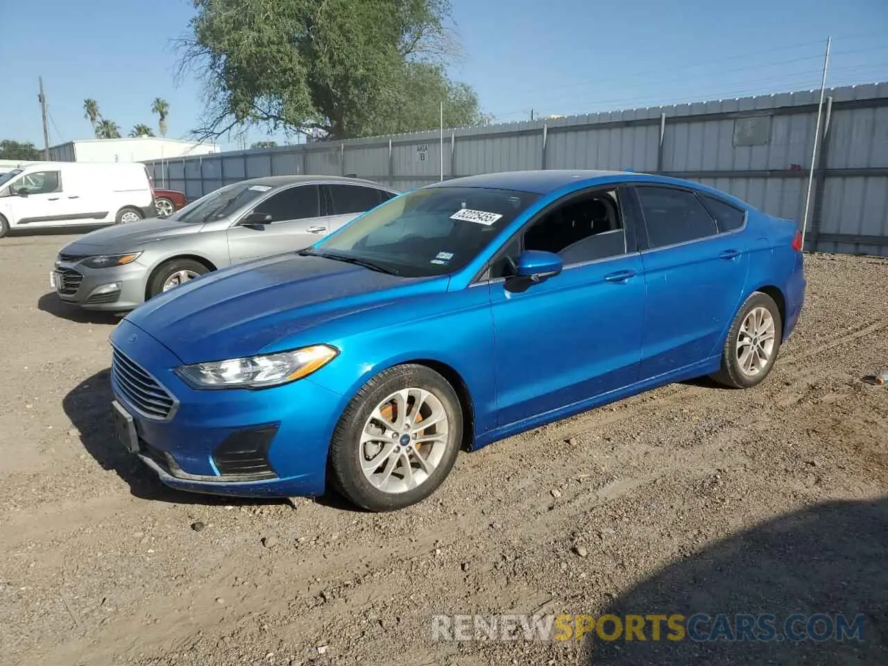 1 Photograph of a damaged car 3FA6P0HD9LR231146 FORD FUSION 2020