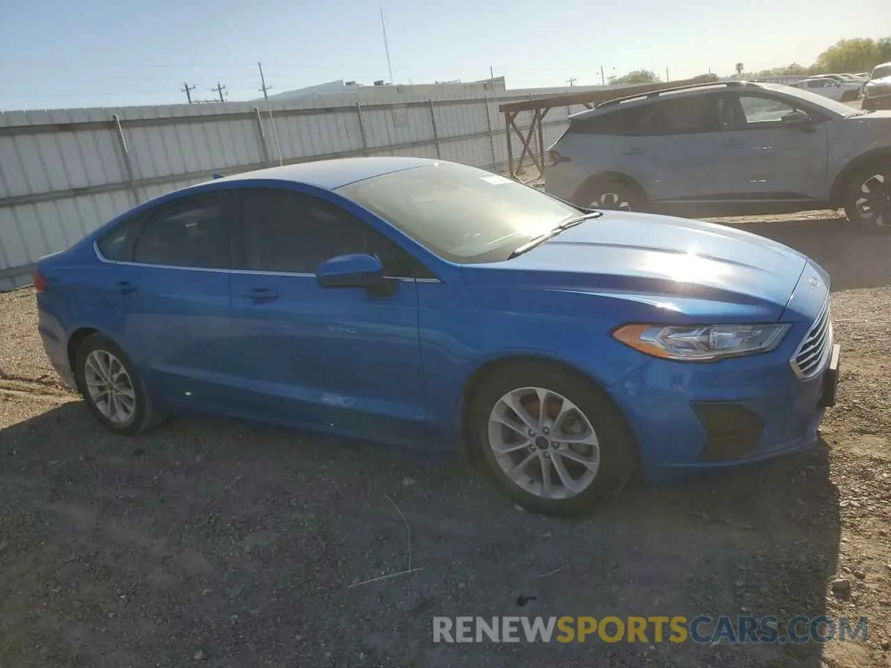 4 Photograph of a damaged car 3FA6P0HD9LR231146 FORD FUSION 2020