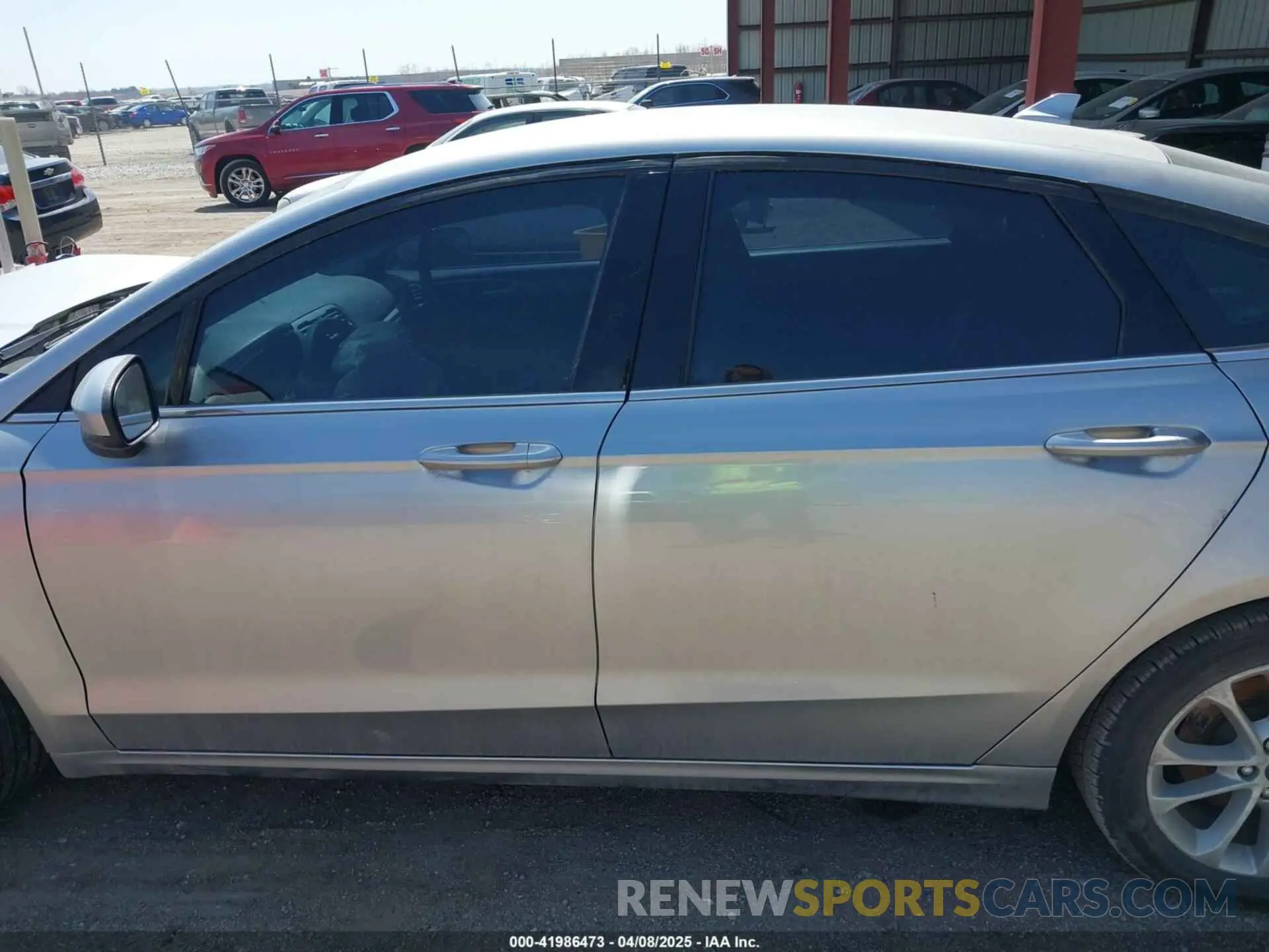 15 Photograph of a damaged car 3FA6P0HD9LR231471 FORD FUSION 2020